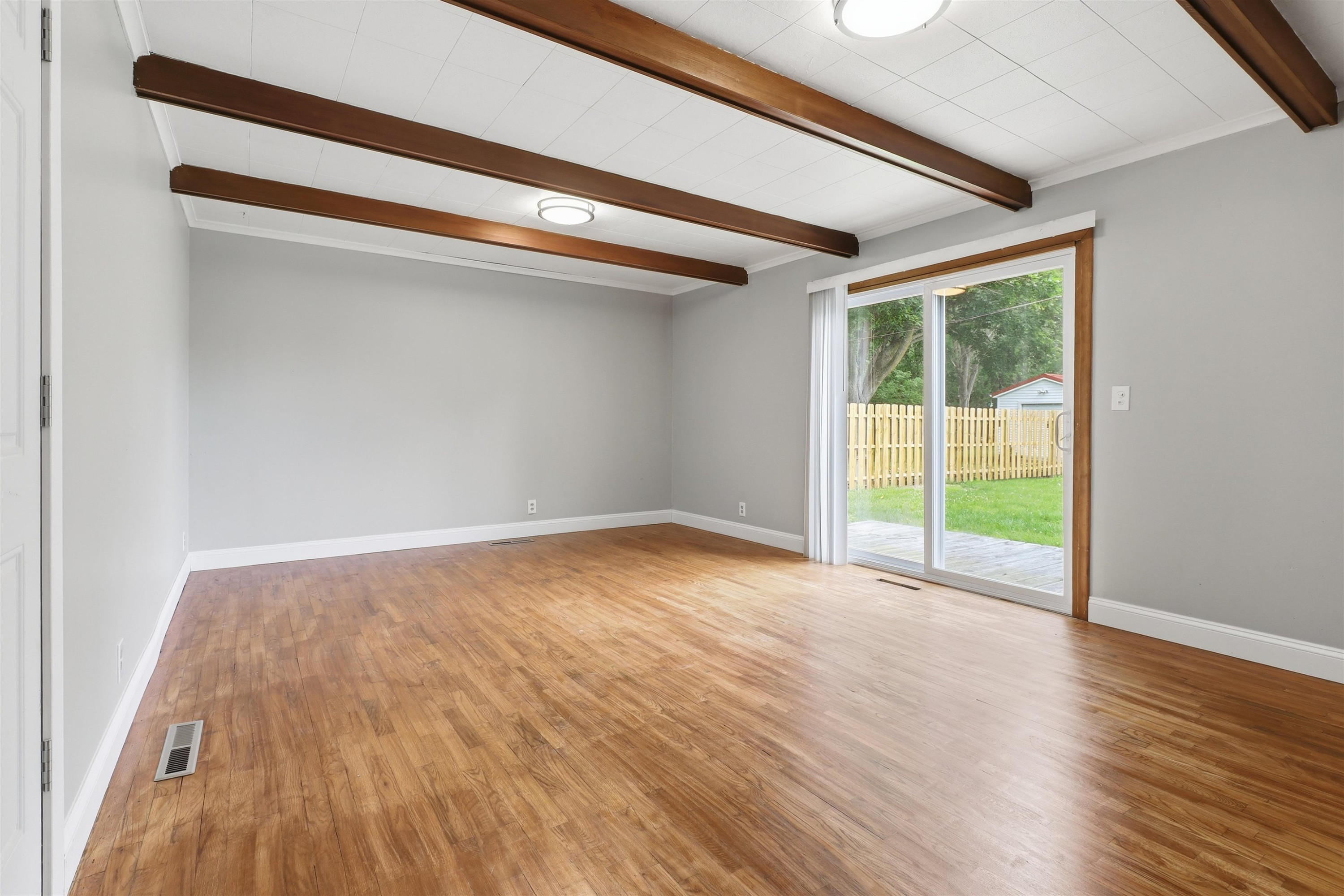 929 Springview Drive, Flushing, MI 48433 — Photo 25