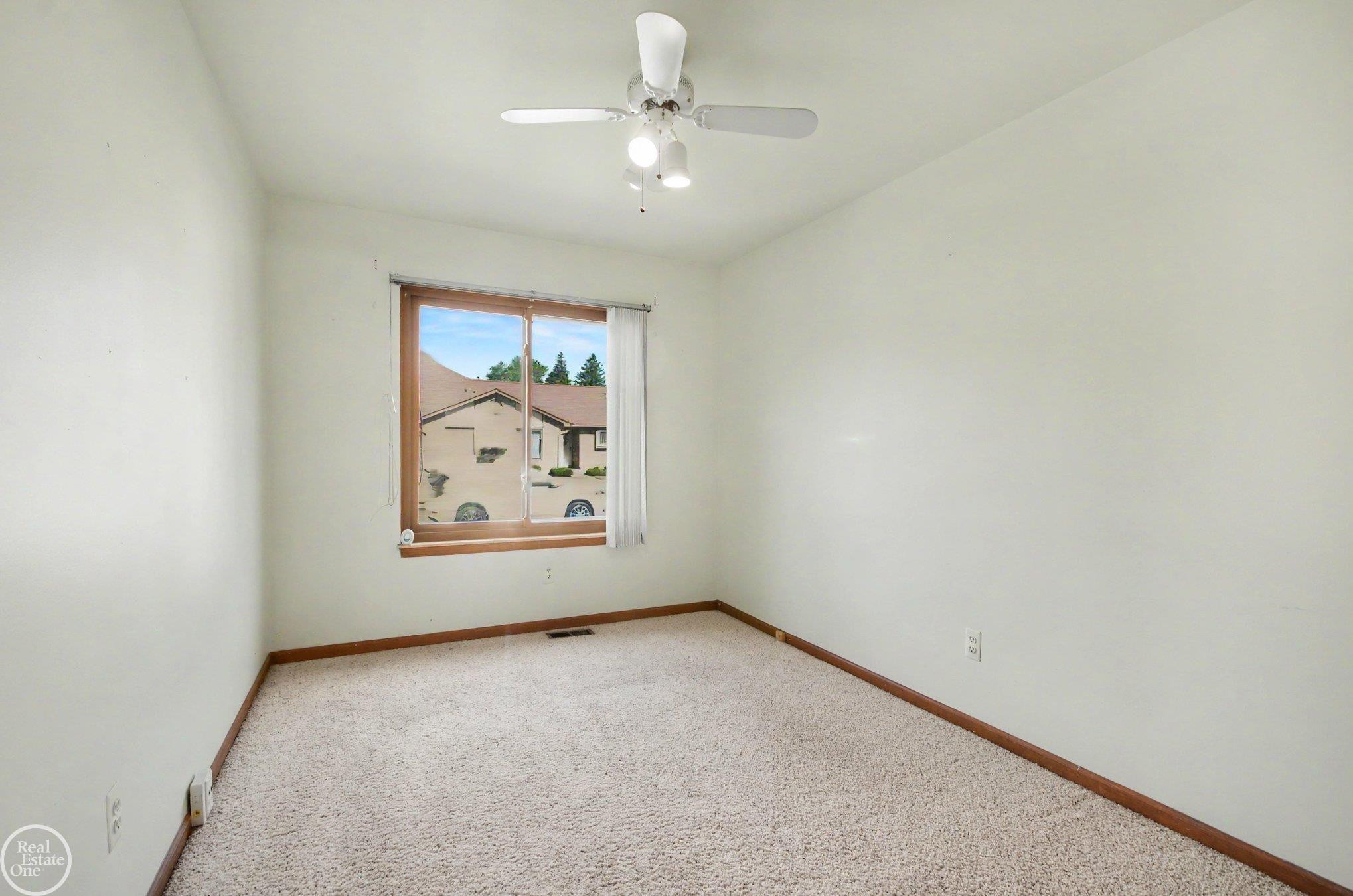 48470 Rosewood Lane, New Baltimore, MI — Photo 12