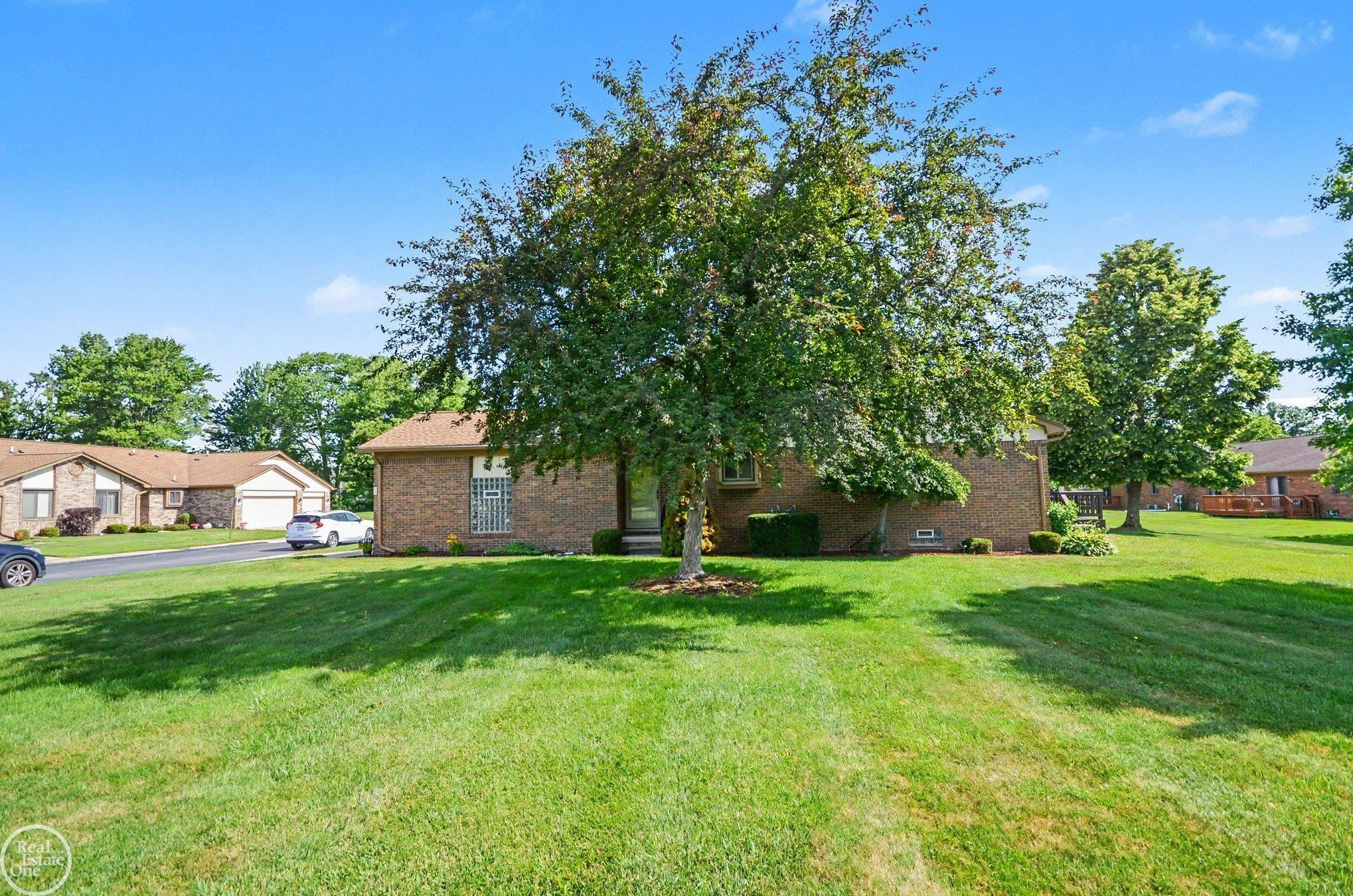 48470 Rosewood Lane, New Baltimore, MI — Photo 19