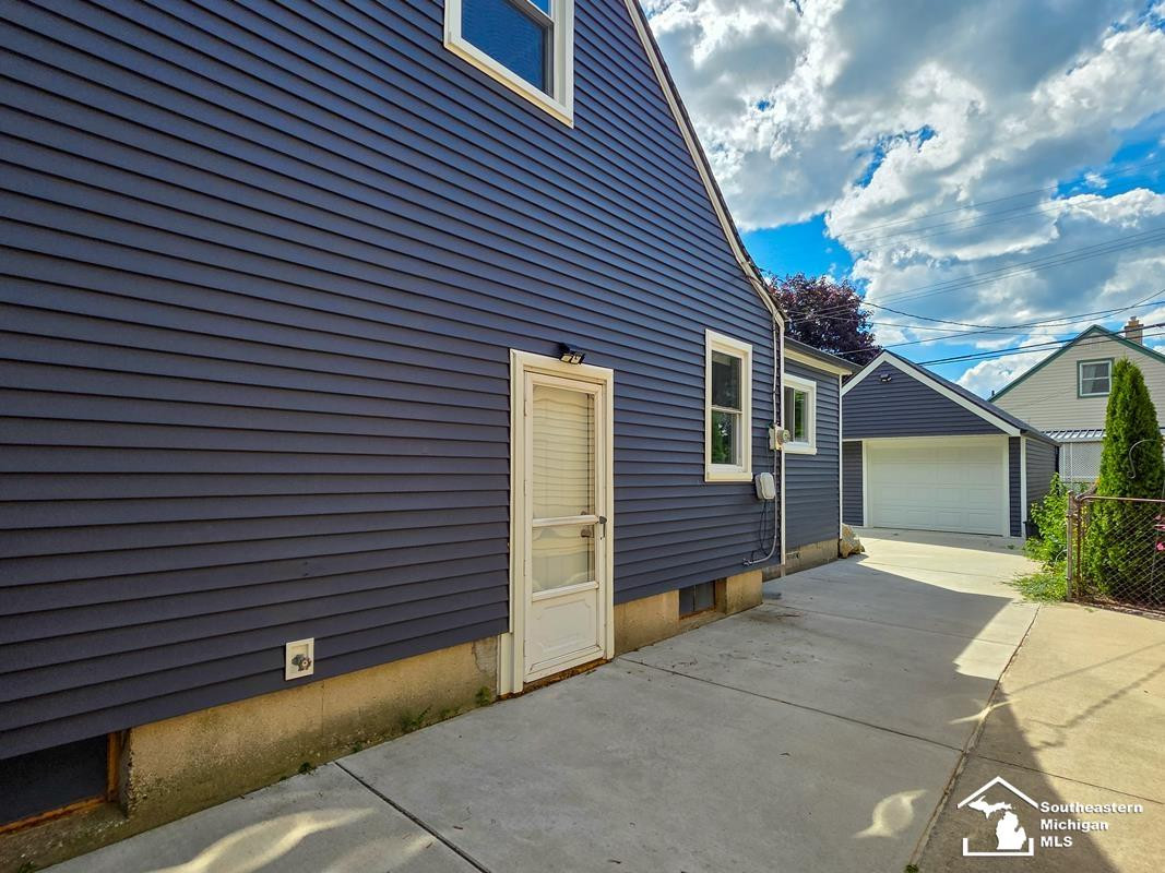 2910 Bailey Avenue, Lincoln Park, MI 48146 — Photo 3