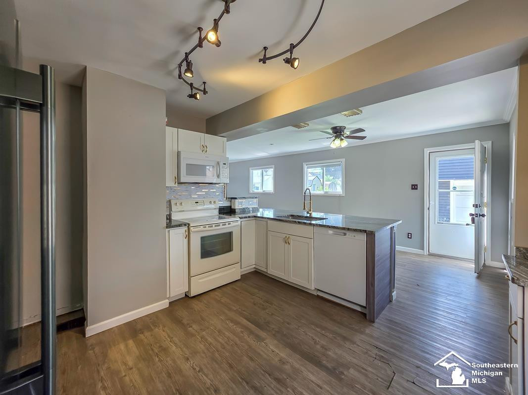 2910 Bailey Avenue, Lincoln Park, MI 48146 — Photo 8