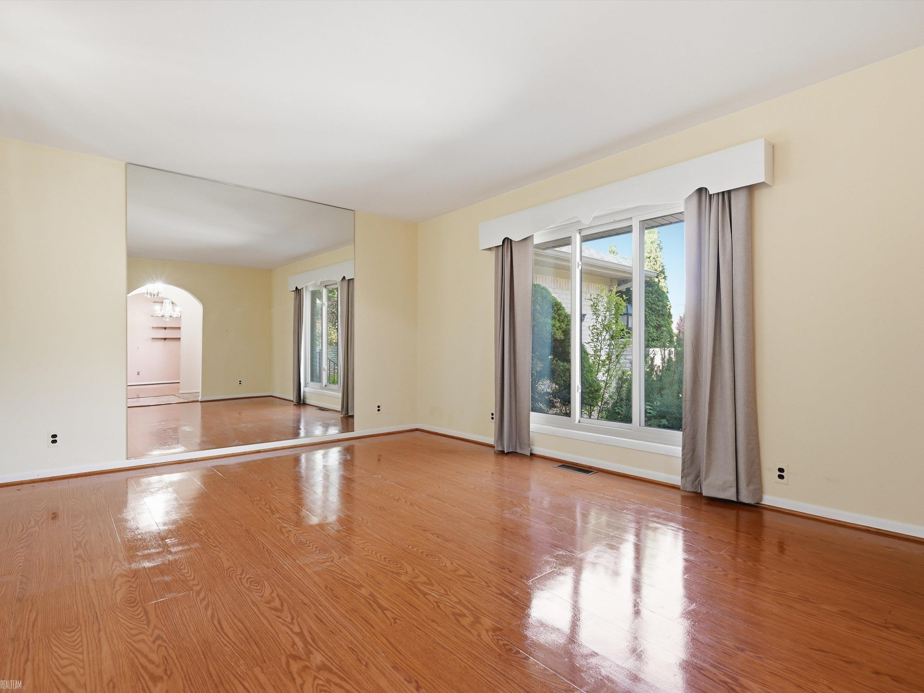 42424 Tessmer Drive, Sterling Heights, MI 48314 — Photo 5