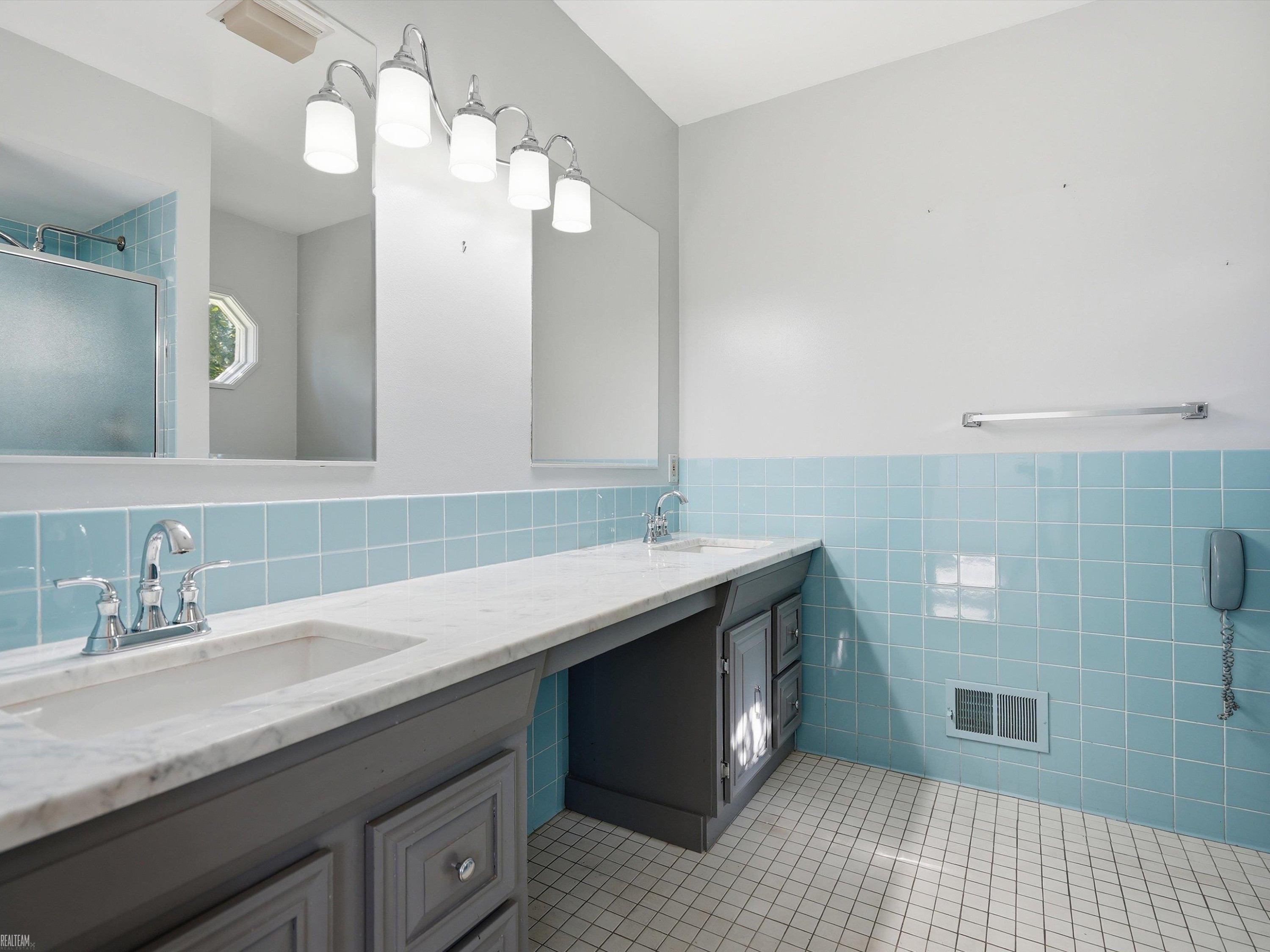 42424 Tessmer Drive, Sterling Heights, MI 48314 — Photo 26