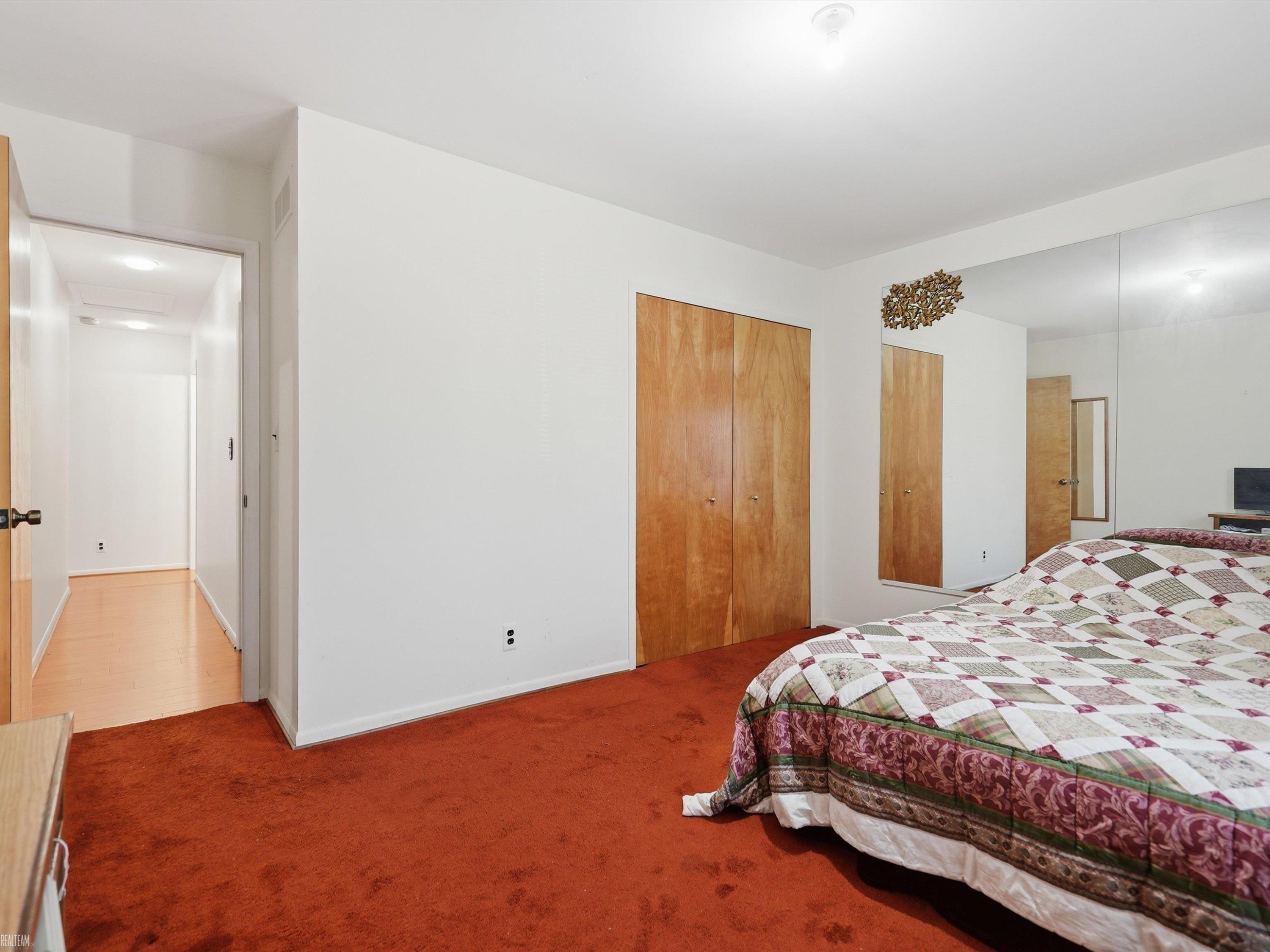 42424 Tessmer Drive, Sterling Heights, MI 48314 — Photo 33