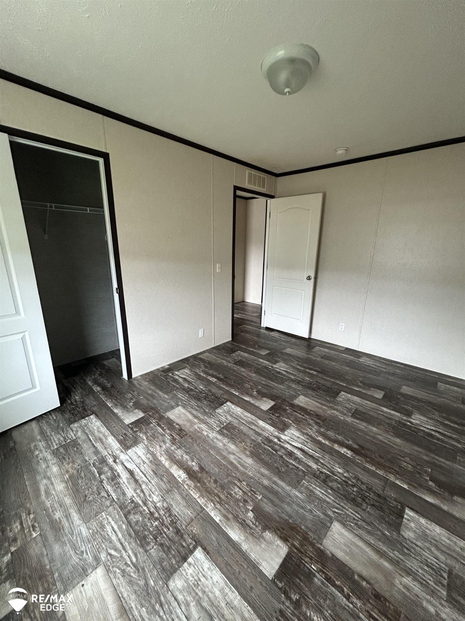 743 Morgan Drive, Flint, MI 48506 — Photo 6