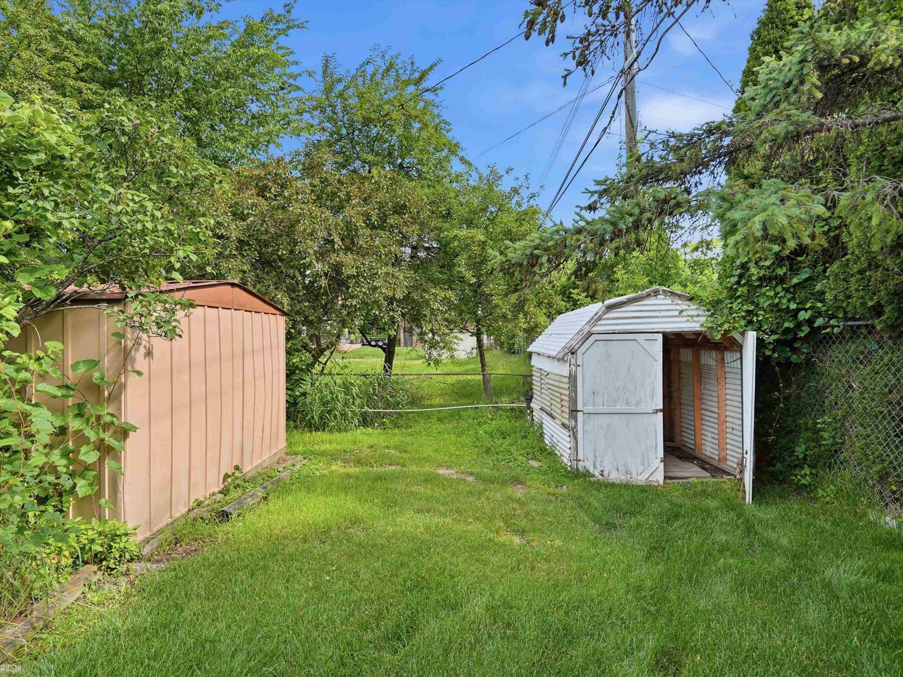 42424 Tessmer Drive, Sterling Heights, MI 48314 — Photo 48