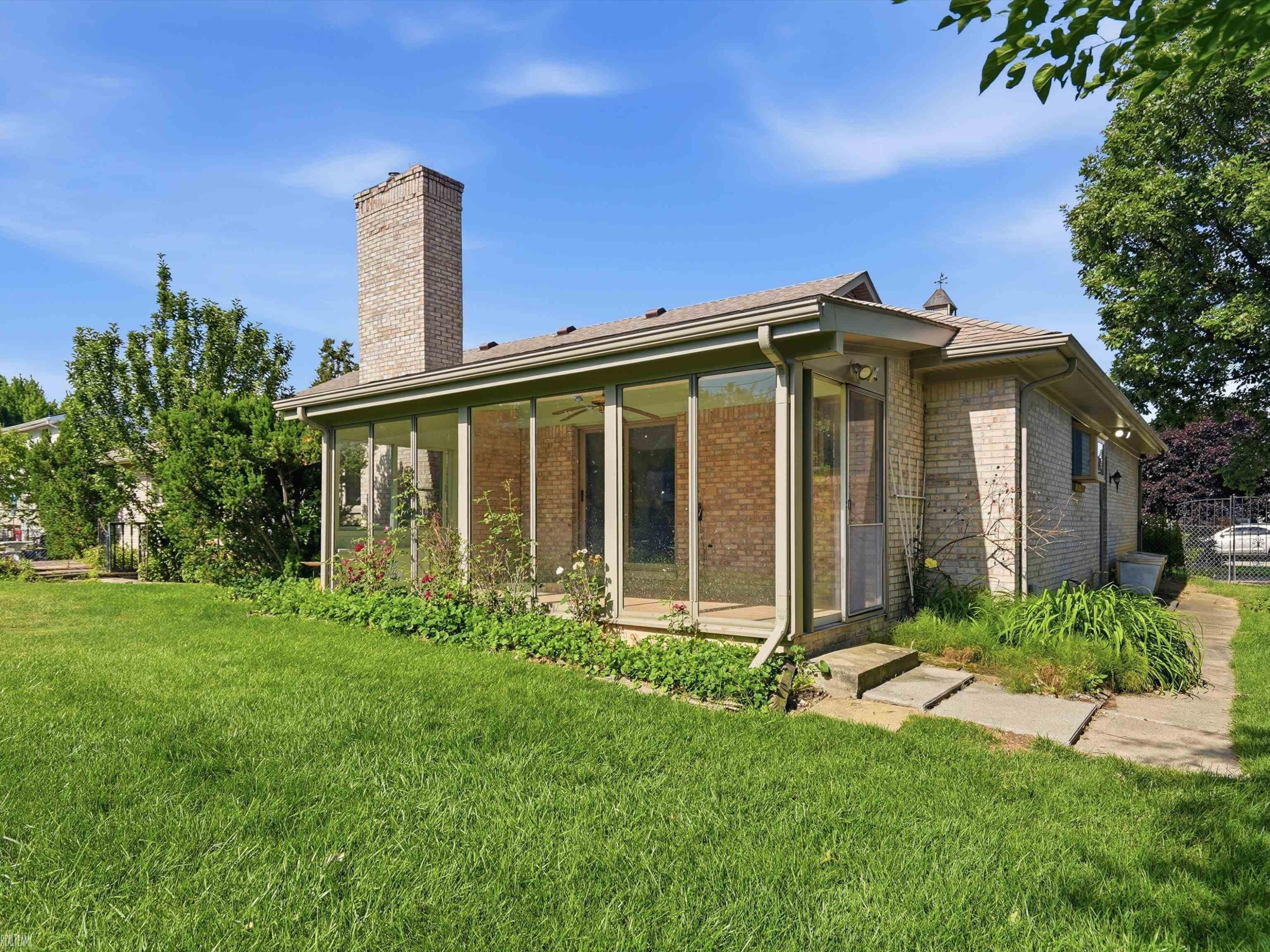 42424 Tessmer Drive, Sterling Heights, MI 48314 — Photo 51