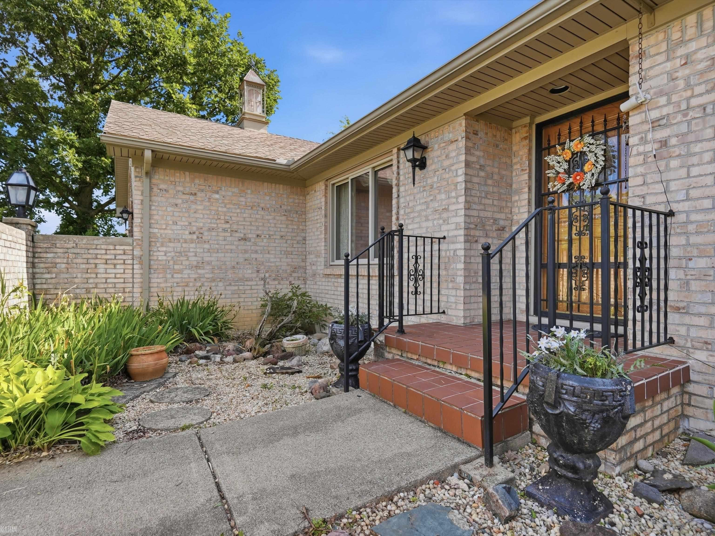 42424 Tessmer Drive, Sterling Heights, MI 48314 — Photo 53