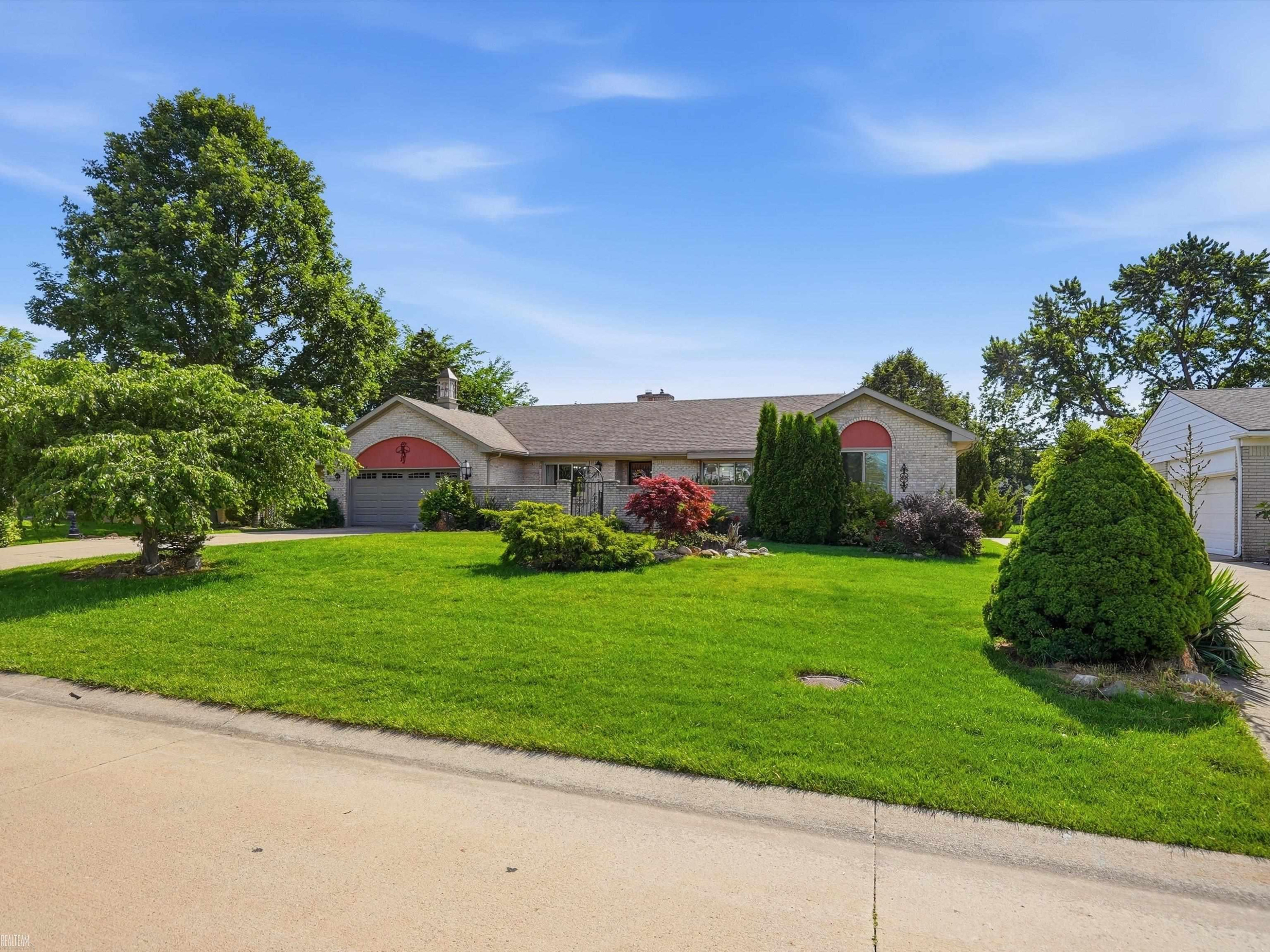 42424 Tessmer Drive, Sterling Heights, MI 48314 — Photo 55