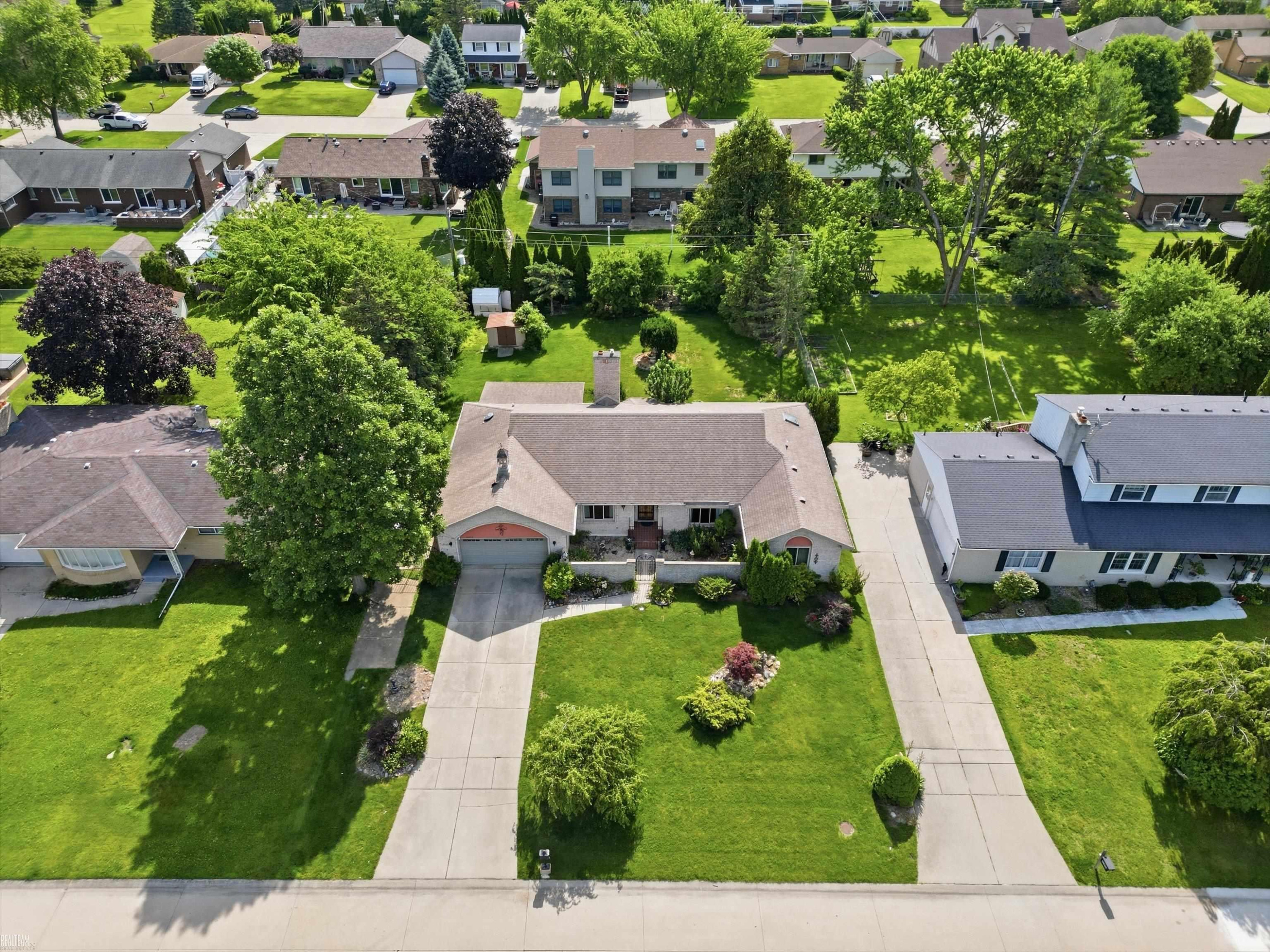 42424 Tessmer Drive, Sterling Heights, MI 48314 — Photo 59