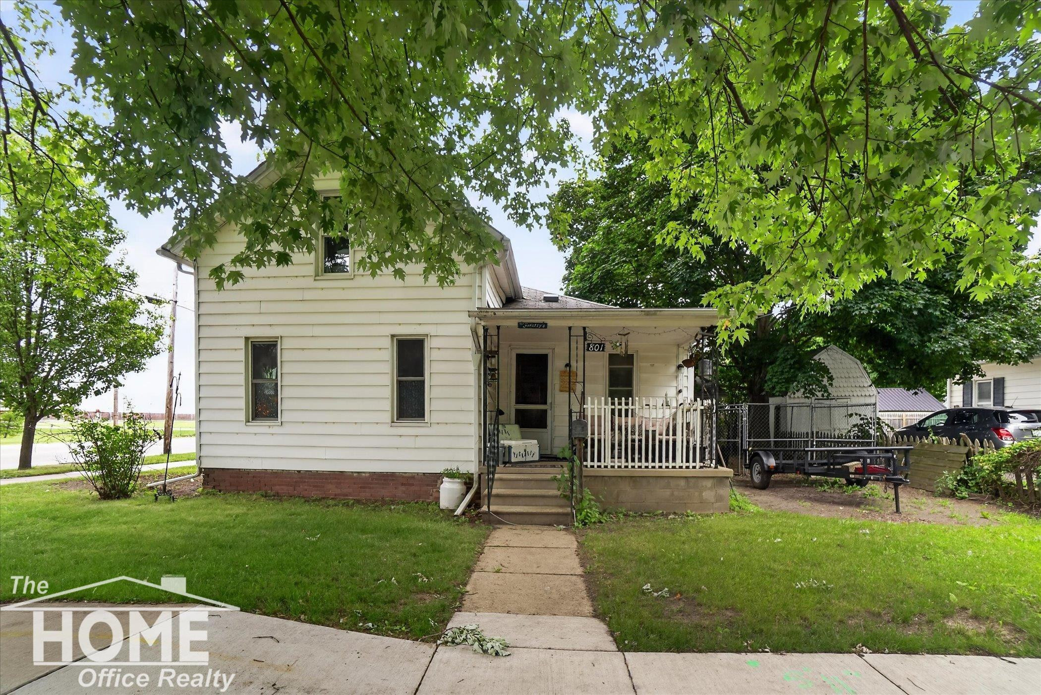 801 Michigan Avenue, Owosso, MI 48867 — front exterior