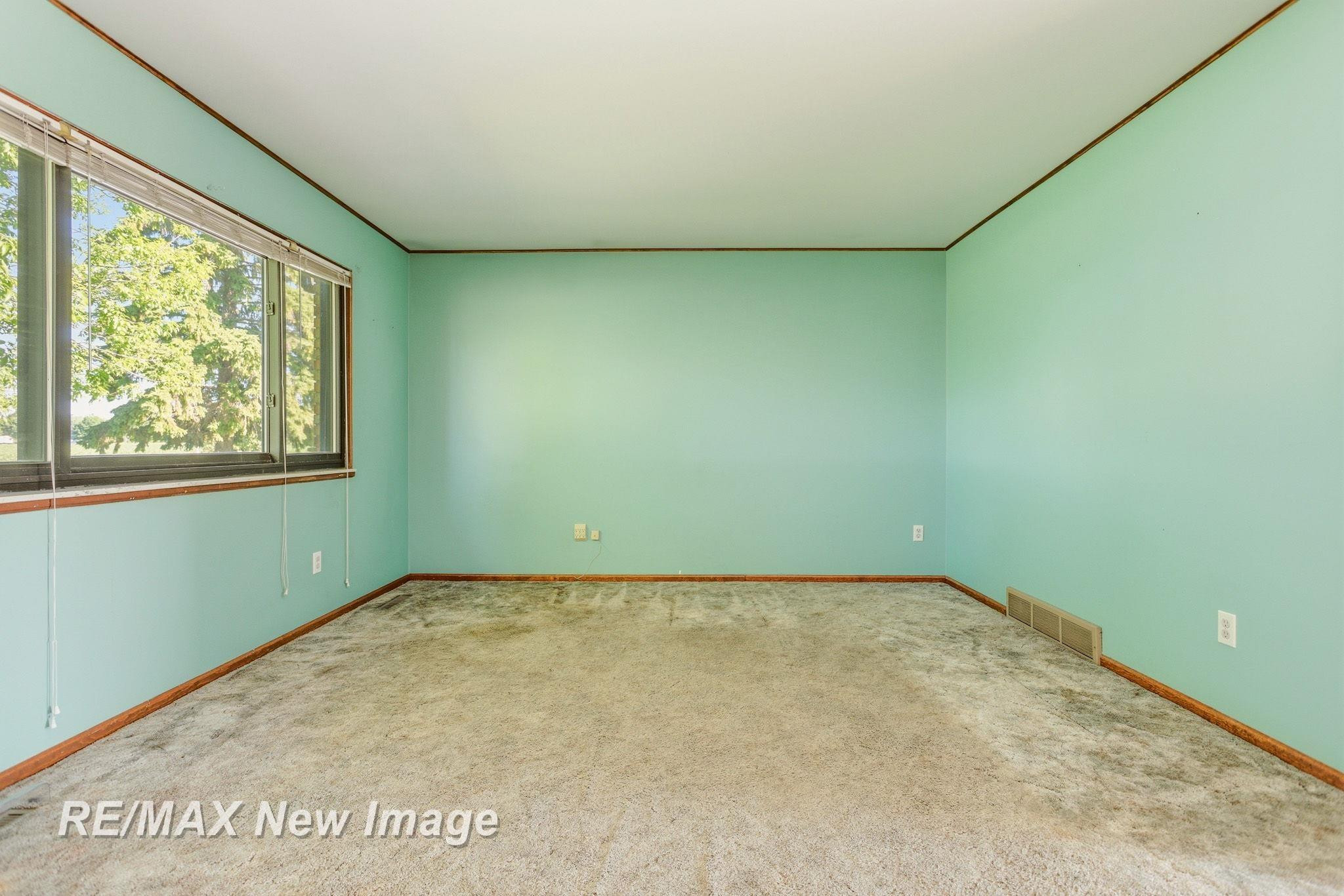 577 S Lincoln Road, Bay City, MI 48708 — Photo 9
