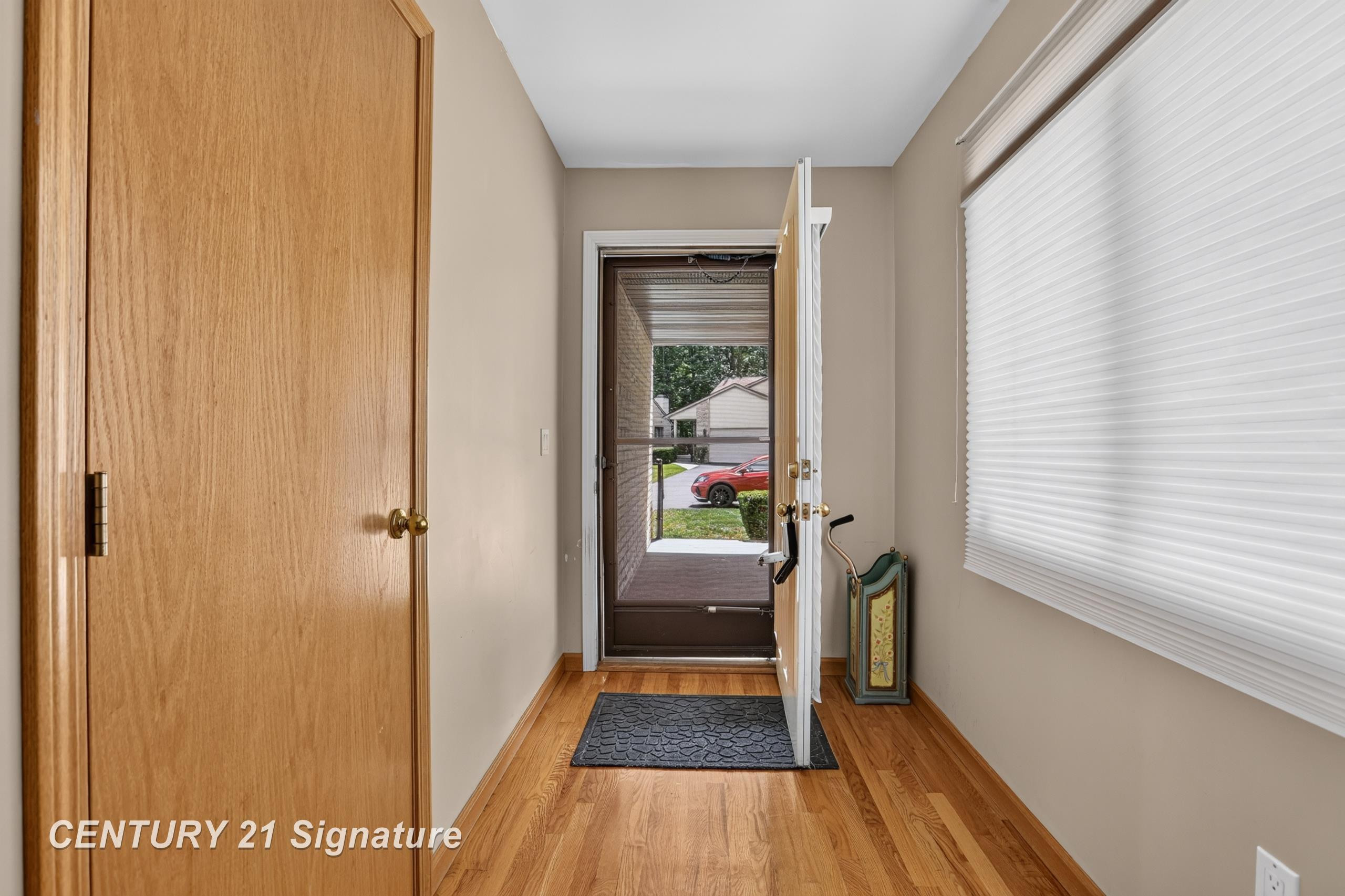 708 Shorefront Circle, Midland, MI 48640 — Photo 4