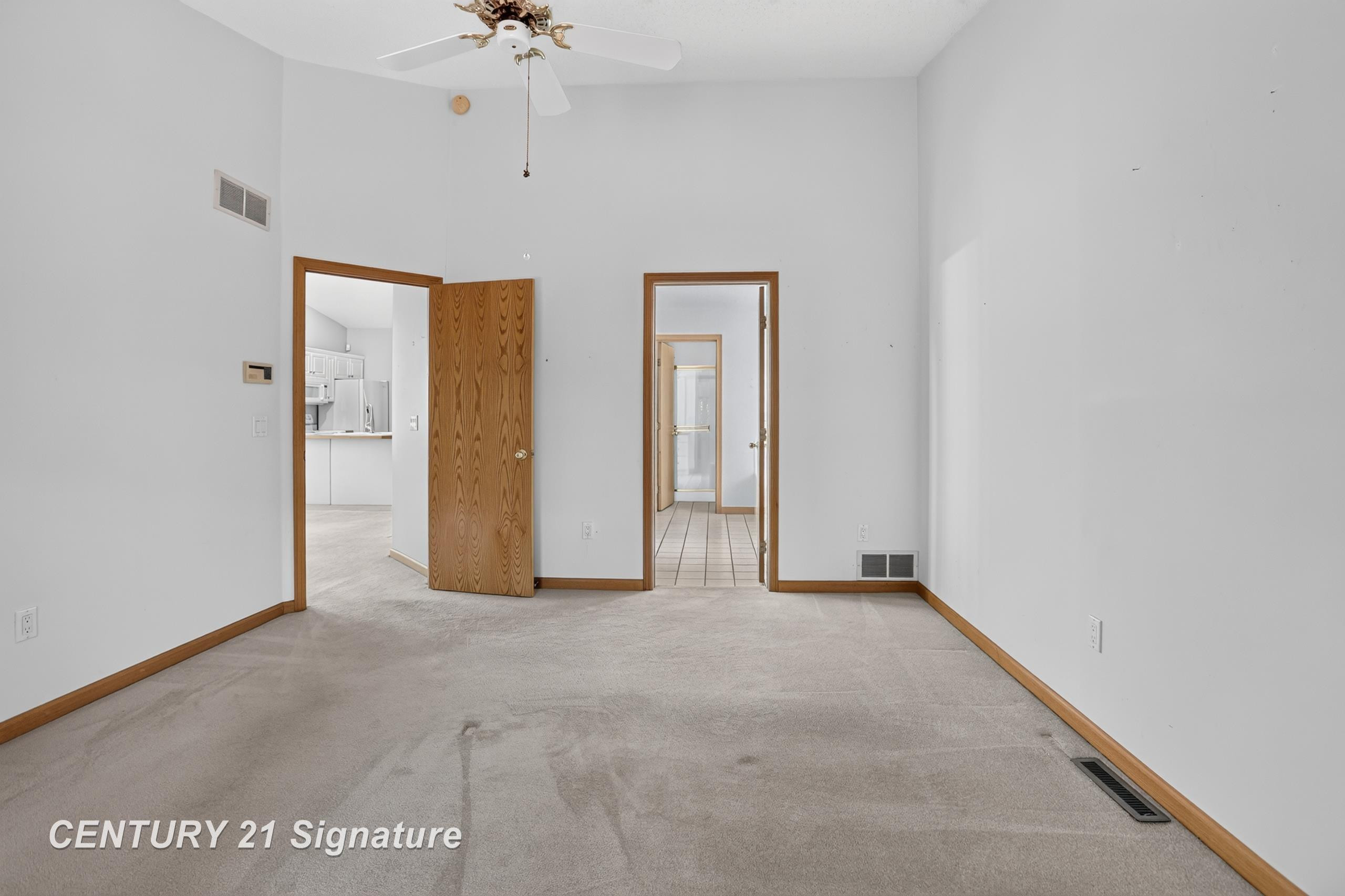 708 Shorefront Circle, Midland, MI 48640 — Photo 19