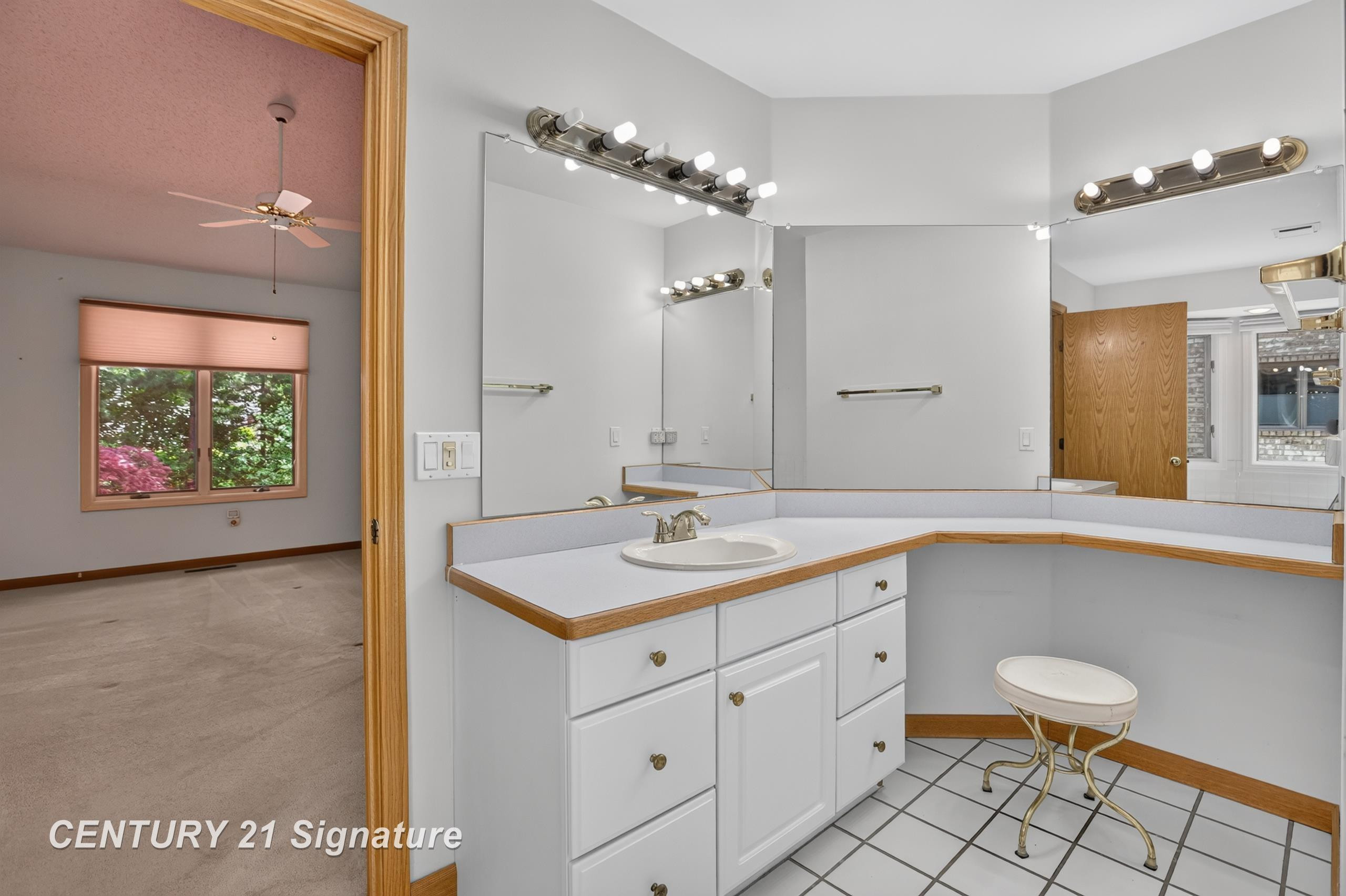 708 Shorefront Circle, Midland, MI 48640 — Photo 20