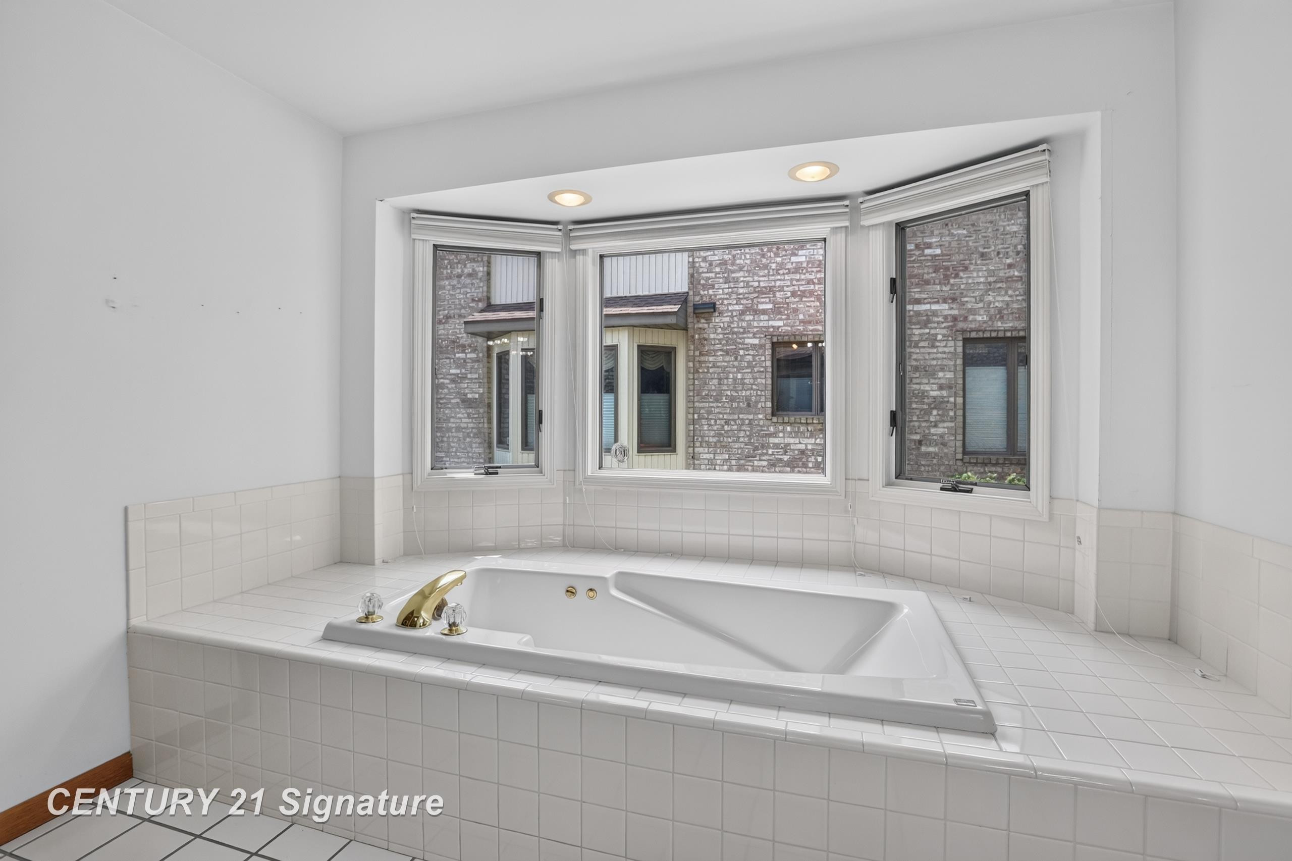 708 Shorefront Circle, Midland, MI 48640 — Photo 21