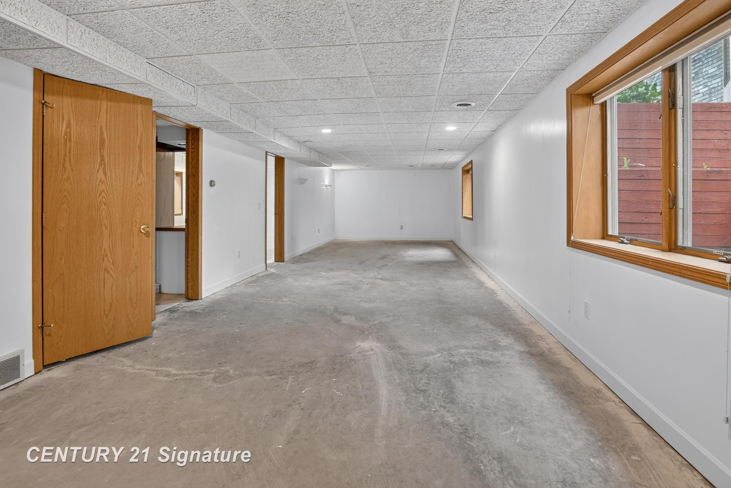 708 Shorefront Circle, Midland, MI 48640 — Photo 25