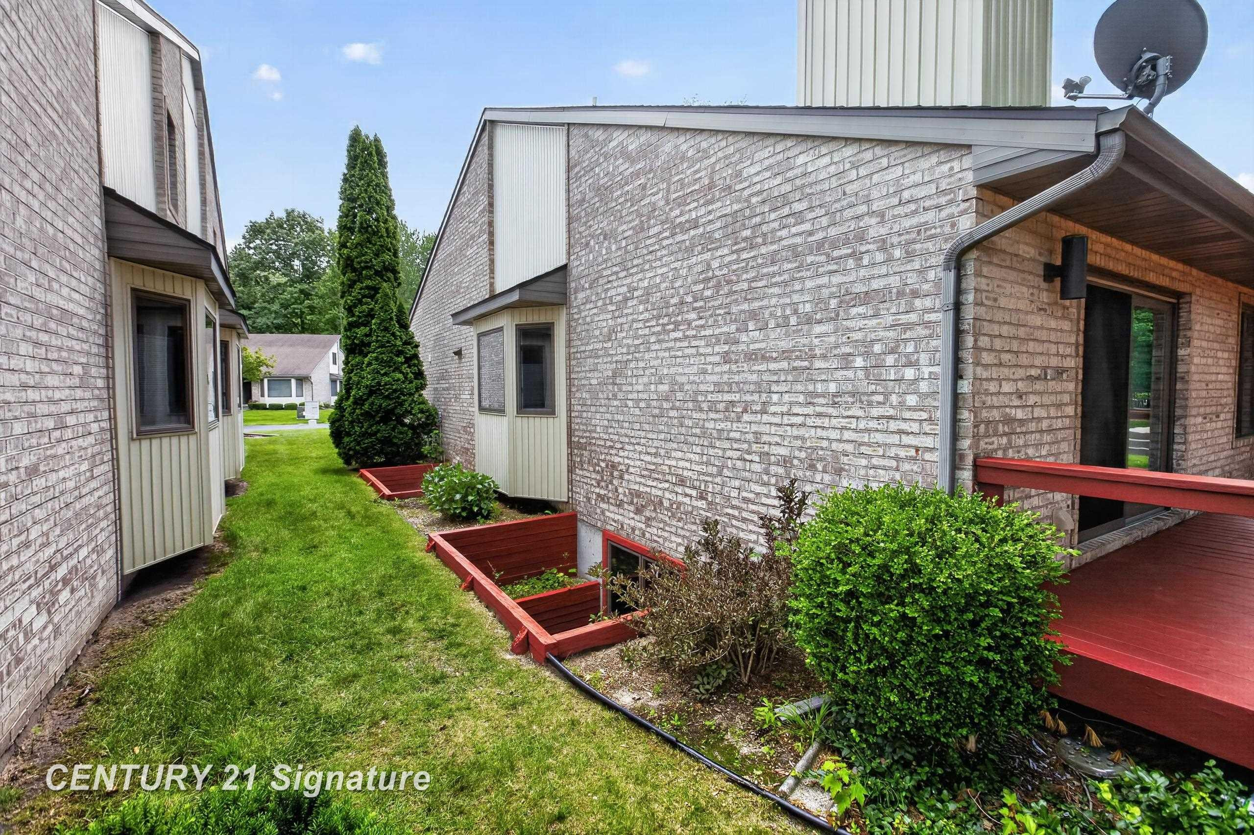 708 Shorefront Circle, Midland, MI 48640 — Photo 38