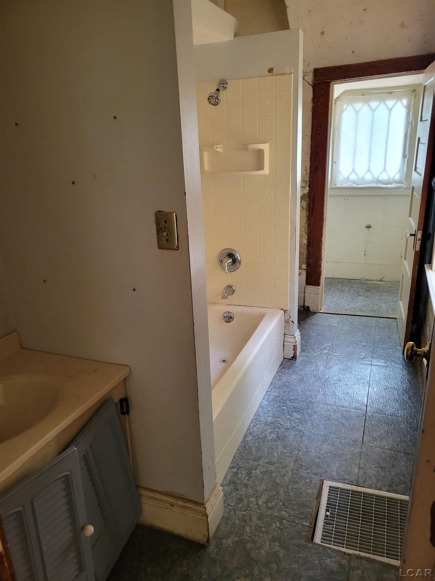 431 S Winter Street, Adrian, MI 49221 — Photo 6