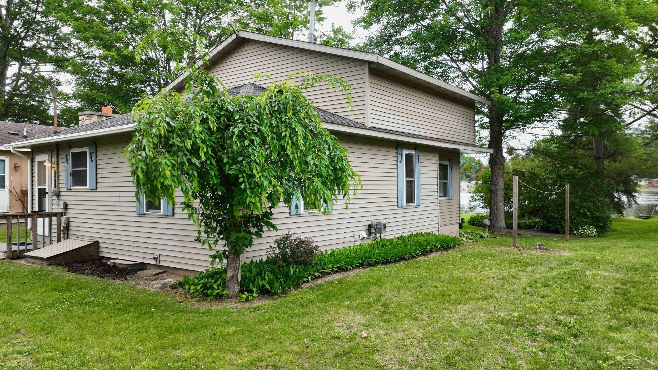 4344 Bay Road, Gladwin, MI 48624 — Photo 9