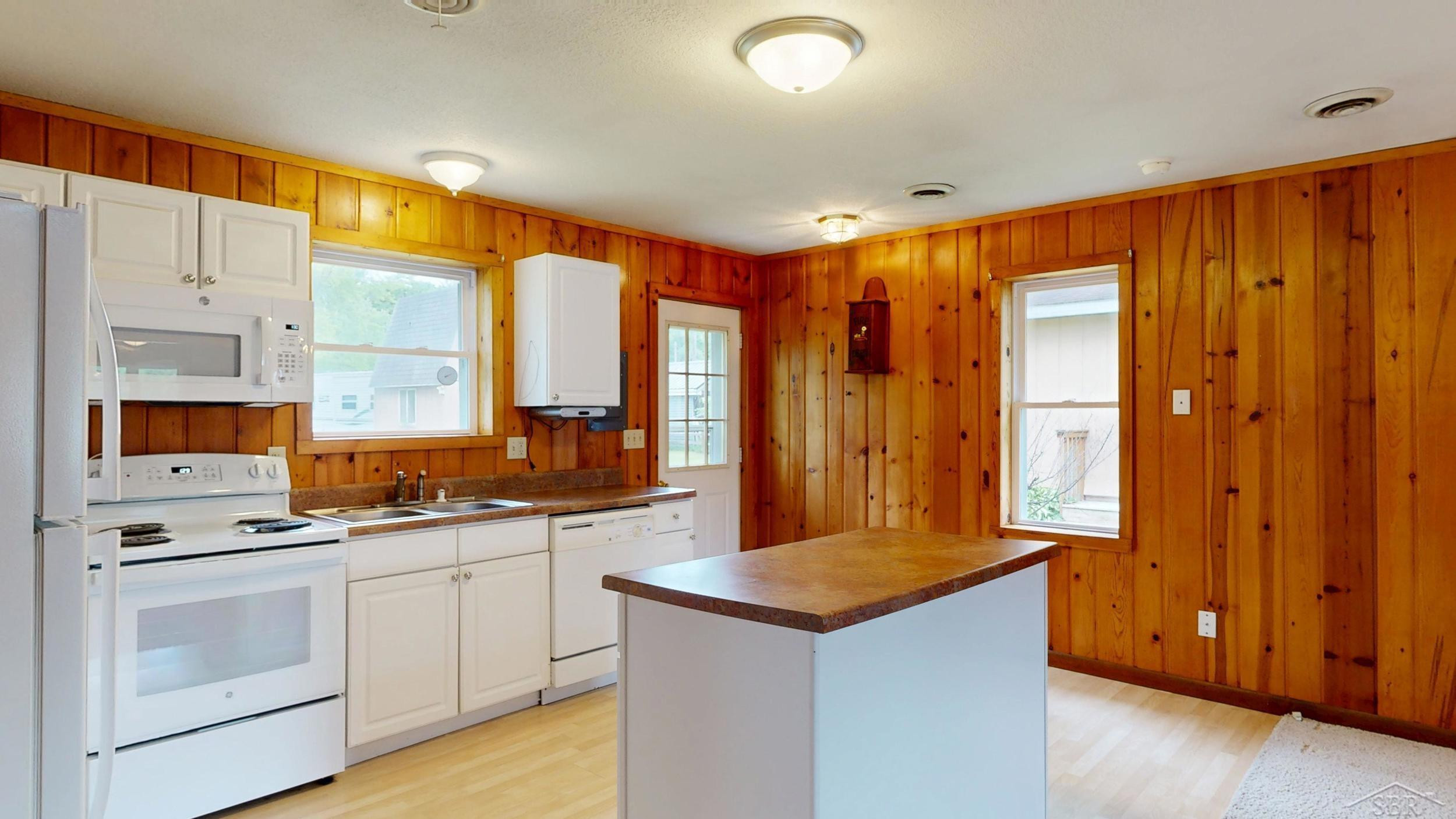 4344 Bay Road, Gladwin, MI 48624 — Photo 11