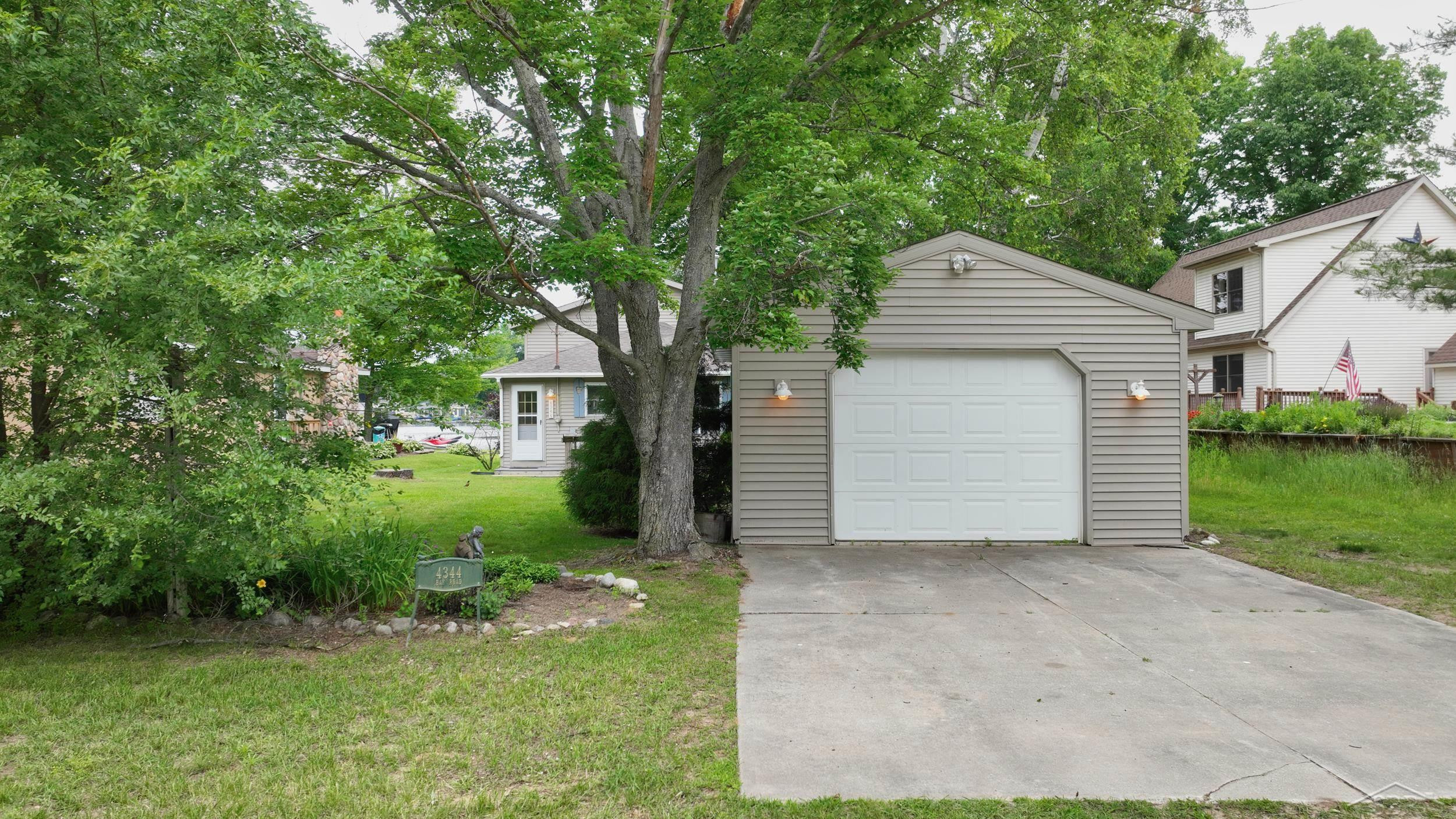 4344 Bay Road, Gladwin, MI 48624 — Photo 39
