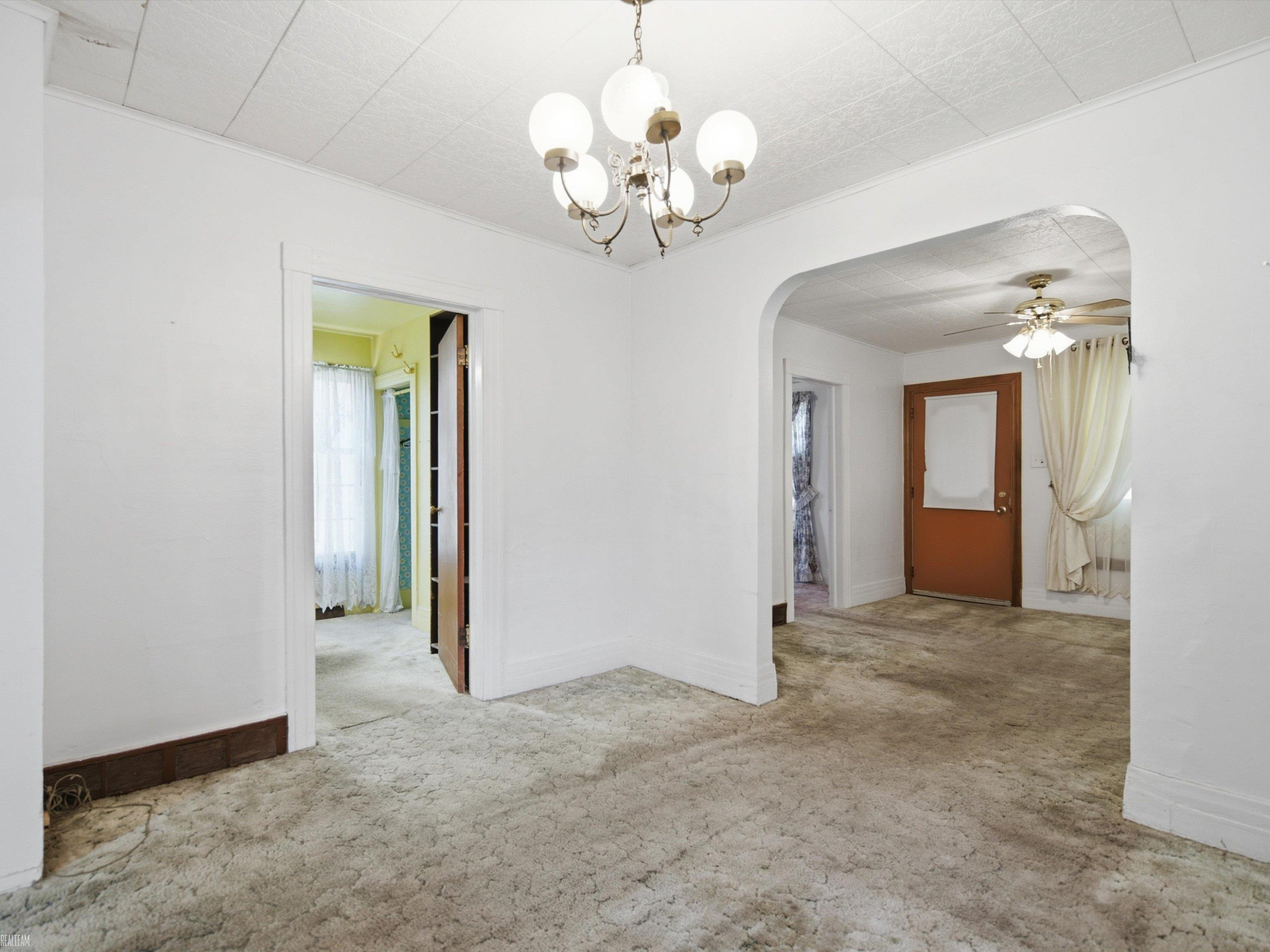 617 Saint James Street, Marysville, MI 48040 — Photo 9