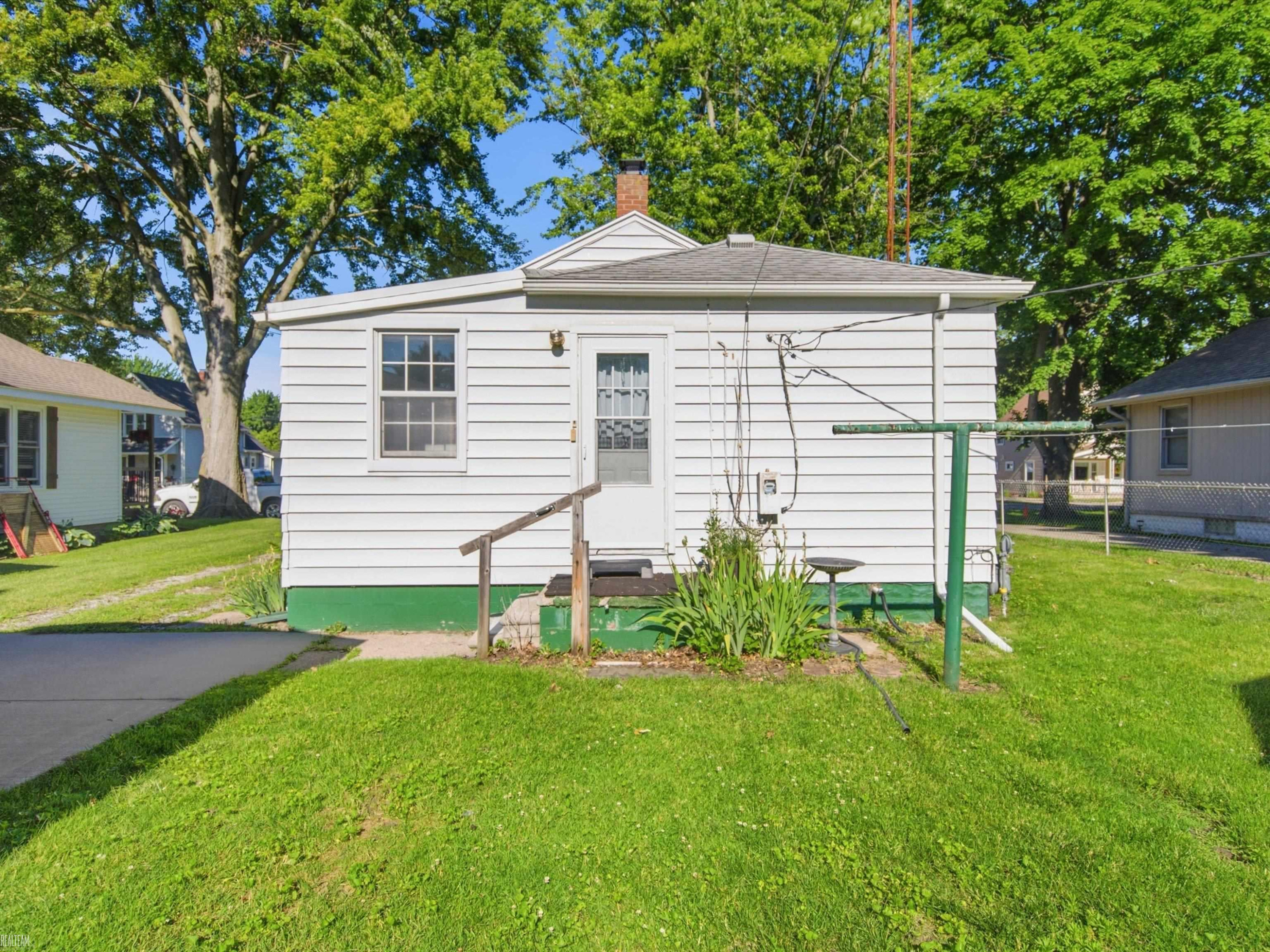 617 Saint James Street, Marysville, MI 48040 — Photo 21