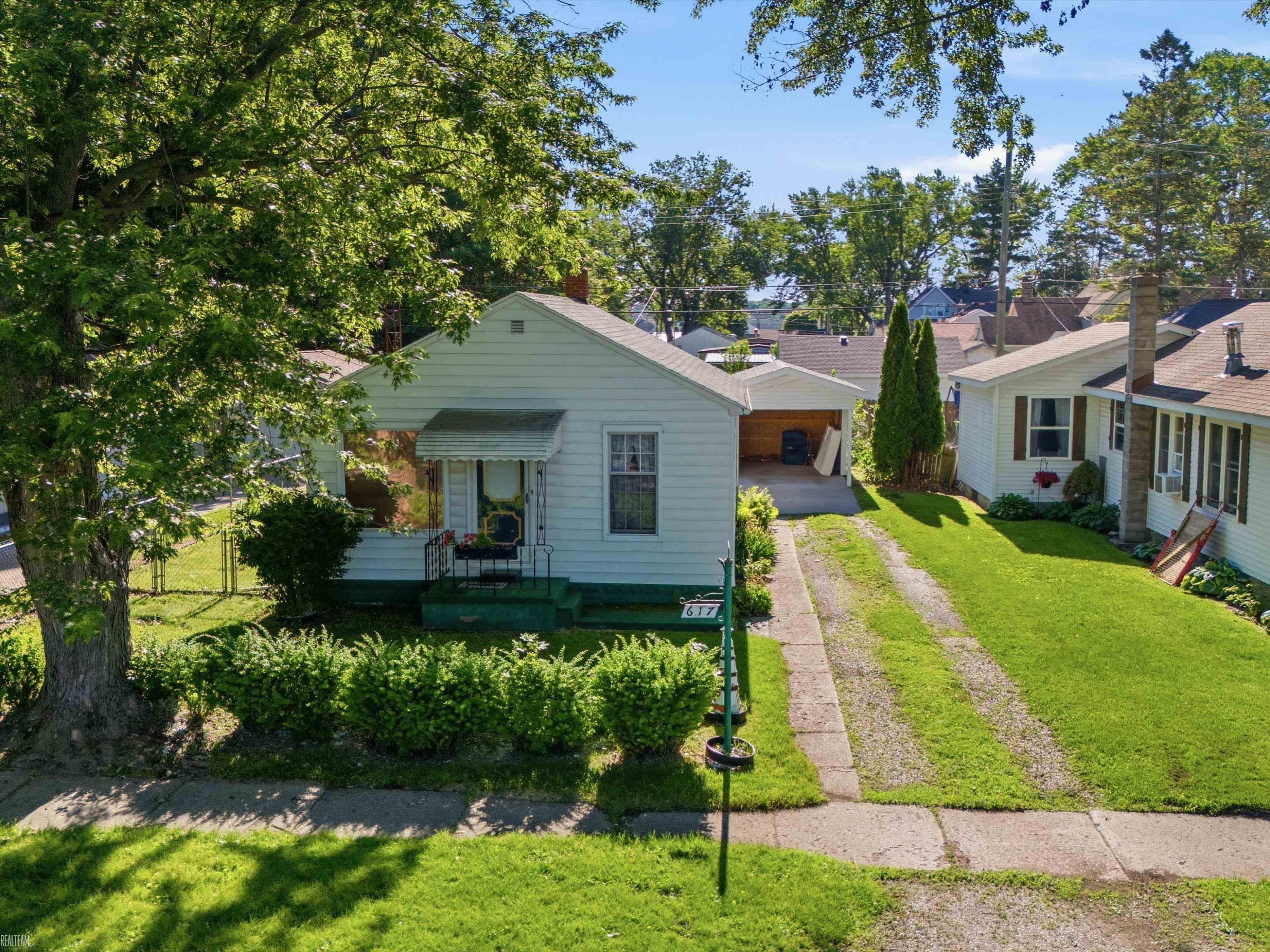 617 Saint James Street, Marysville, MI 48040 — Photo 29