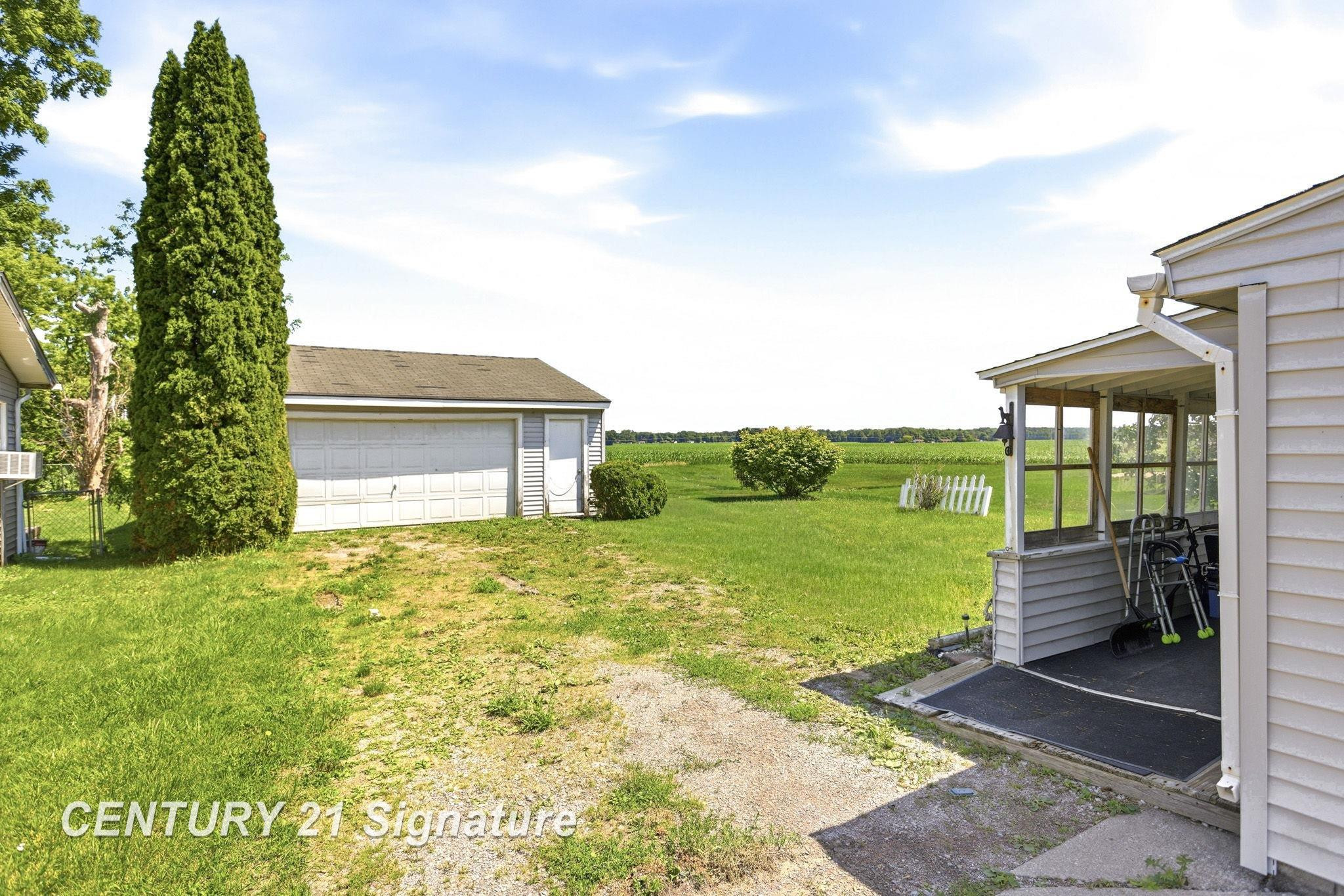 6737 Dixie Highway, Saginaw, MI 48722 — Photo 33