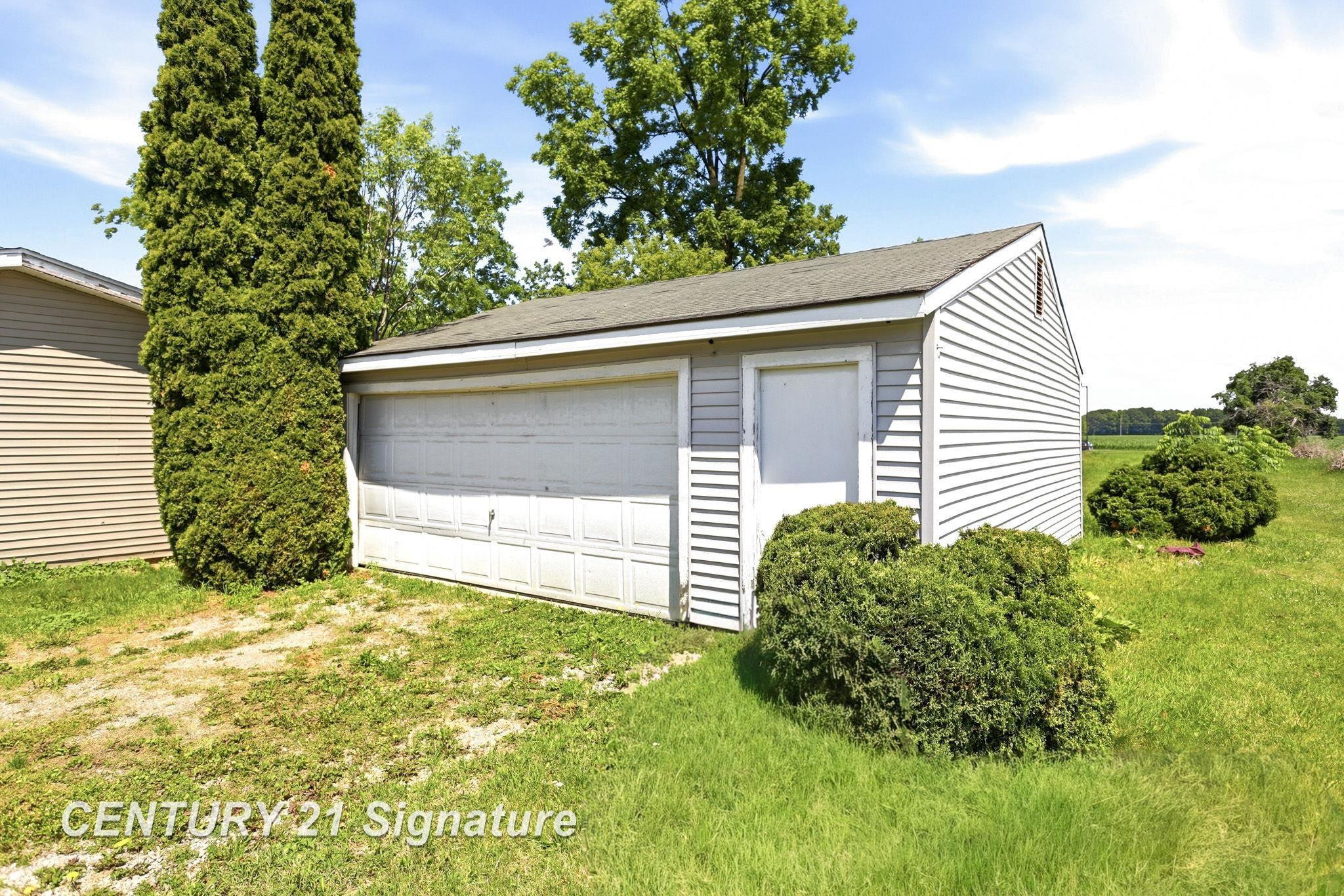 6737 Dixie Highway, Saginaw, MI 48722 — Photo 34