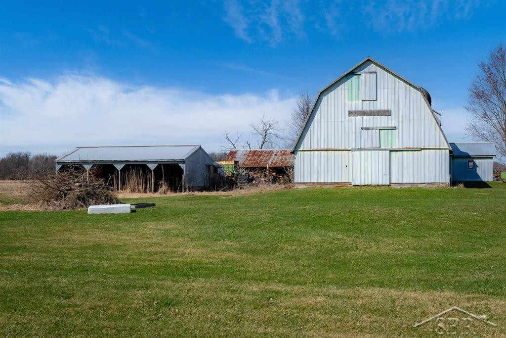 18025 Grabowski Road, Saint Charles, MI 48655 — Photo 11