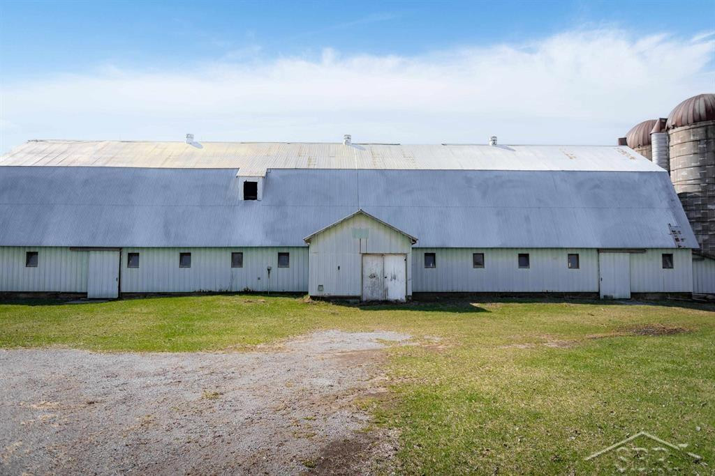 18025 Grabowski Road, Saint Charles, MI 48655 — Photo 12