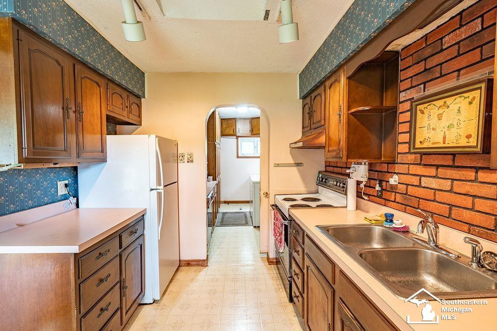 3563 1st Street, La Salle, MI — Photo 11