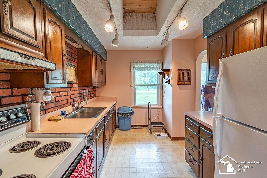 3563 1st Street, La Salle, MI — Photo 24