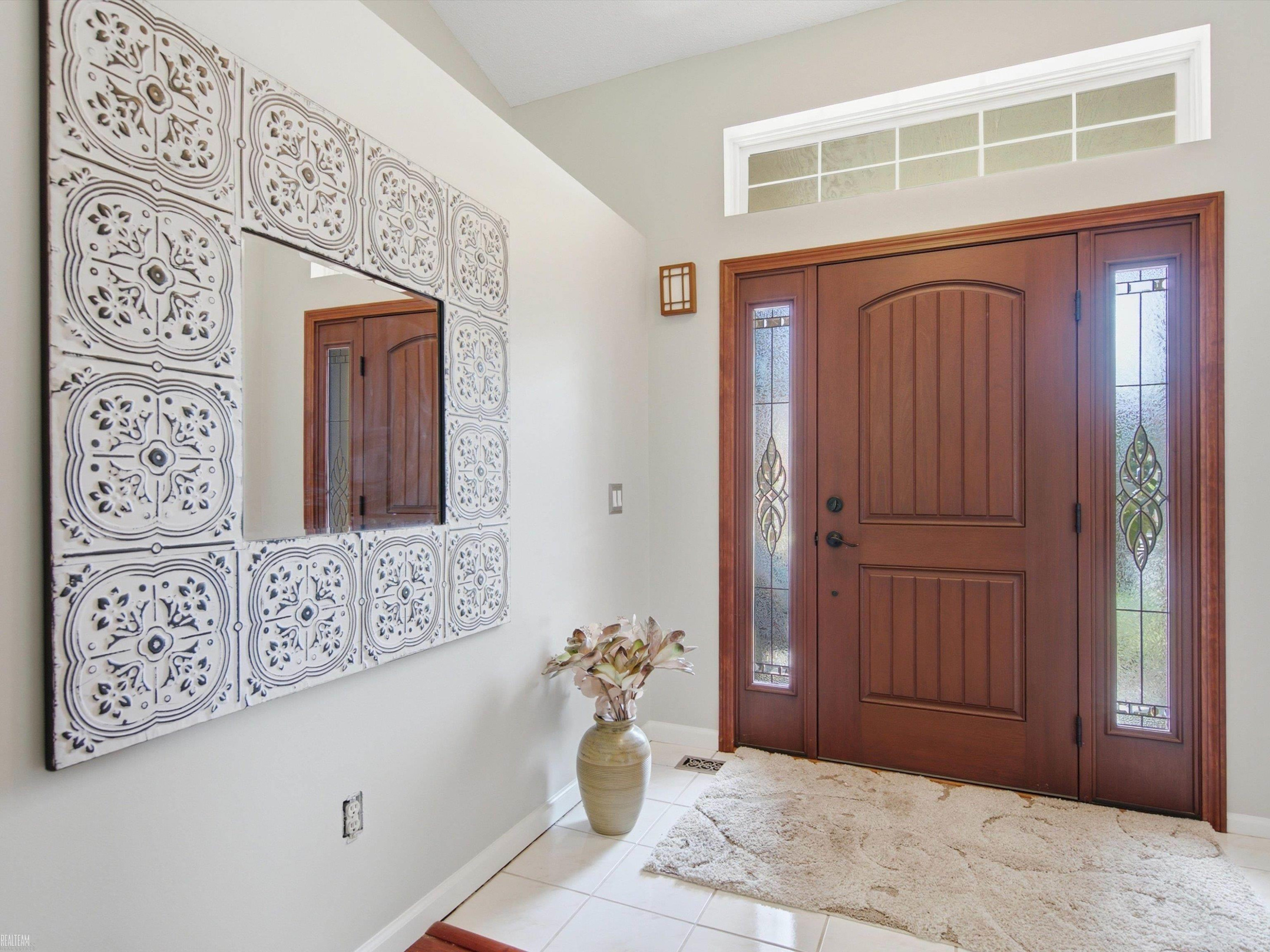 4652 Amberwood Court, MI 48306 — Photo 3