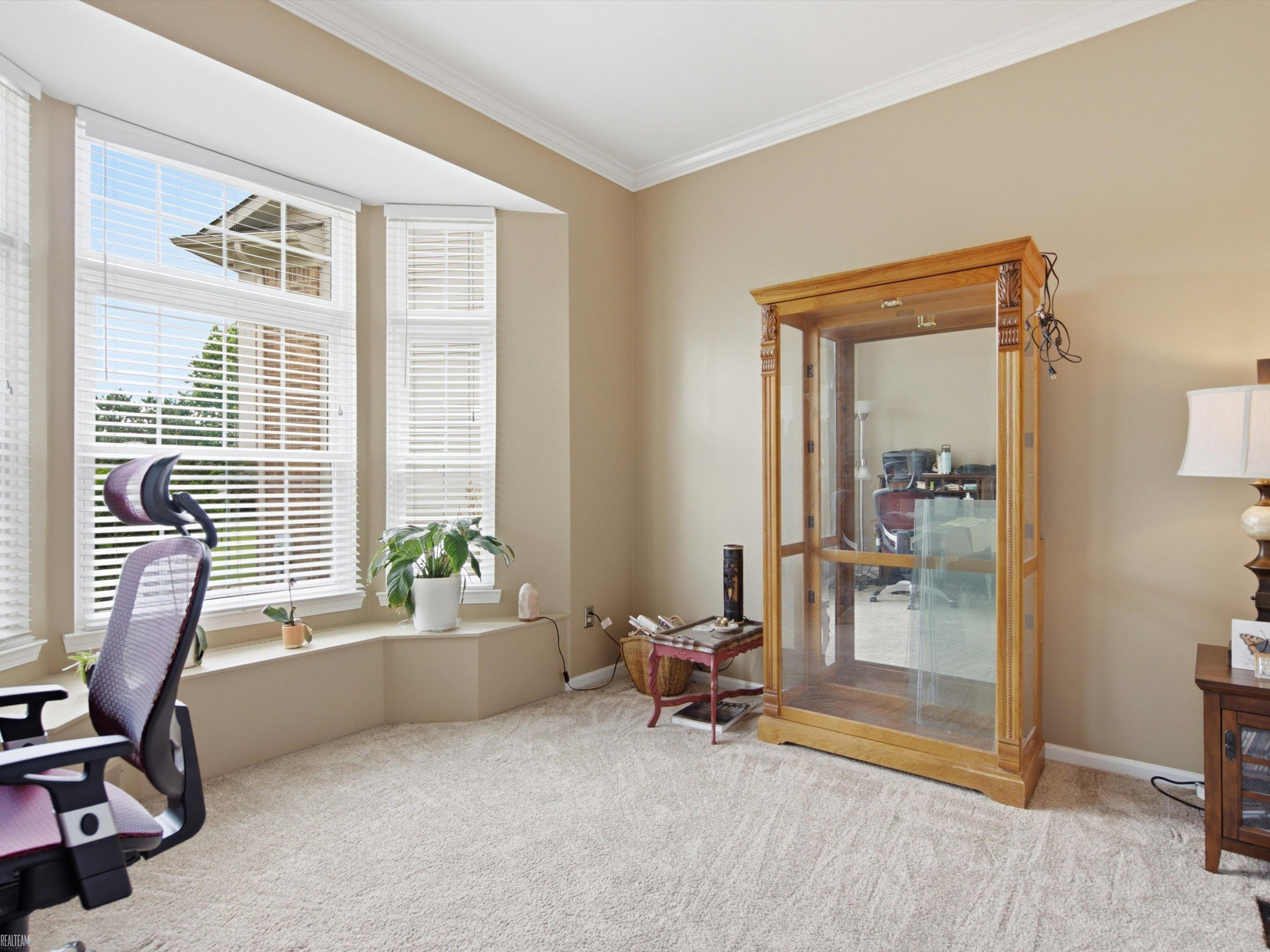 4652 Amberwood Court, MI 48306 — Photo 4