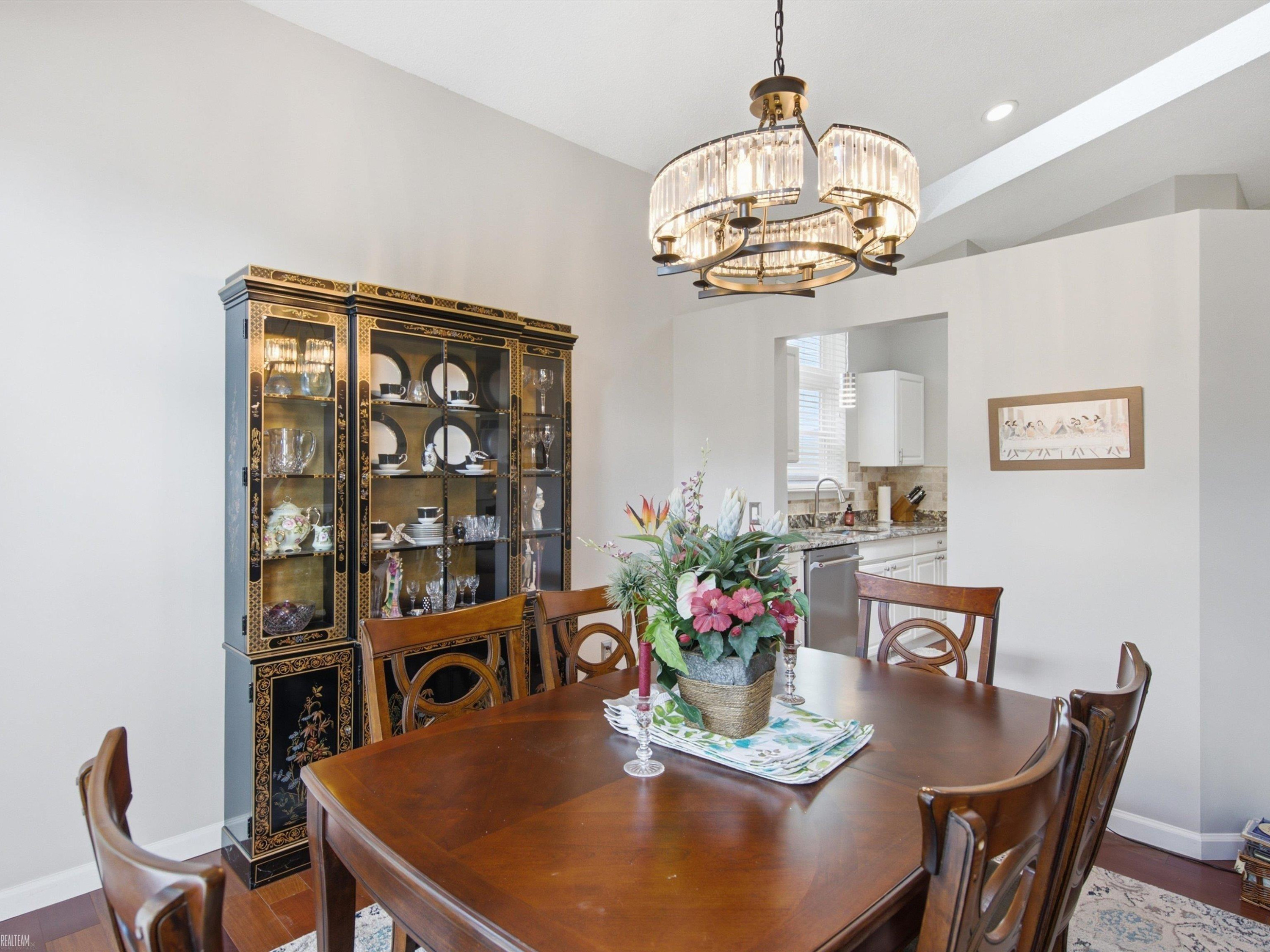 4652 Amberwood Court, MI 48306 — Photo 17