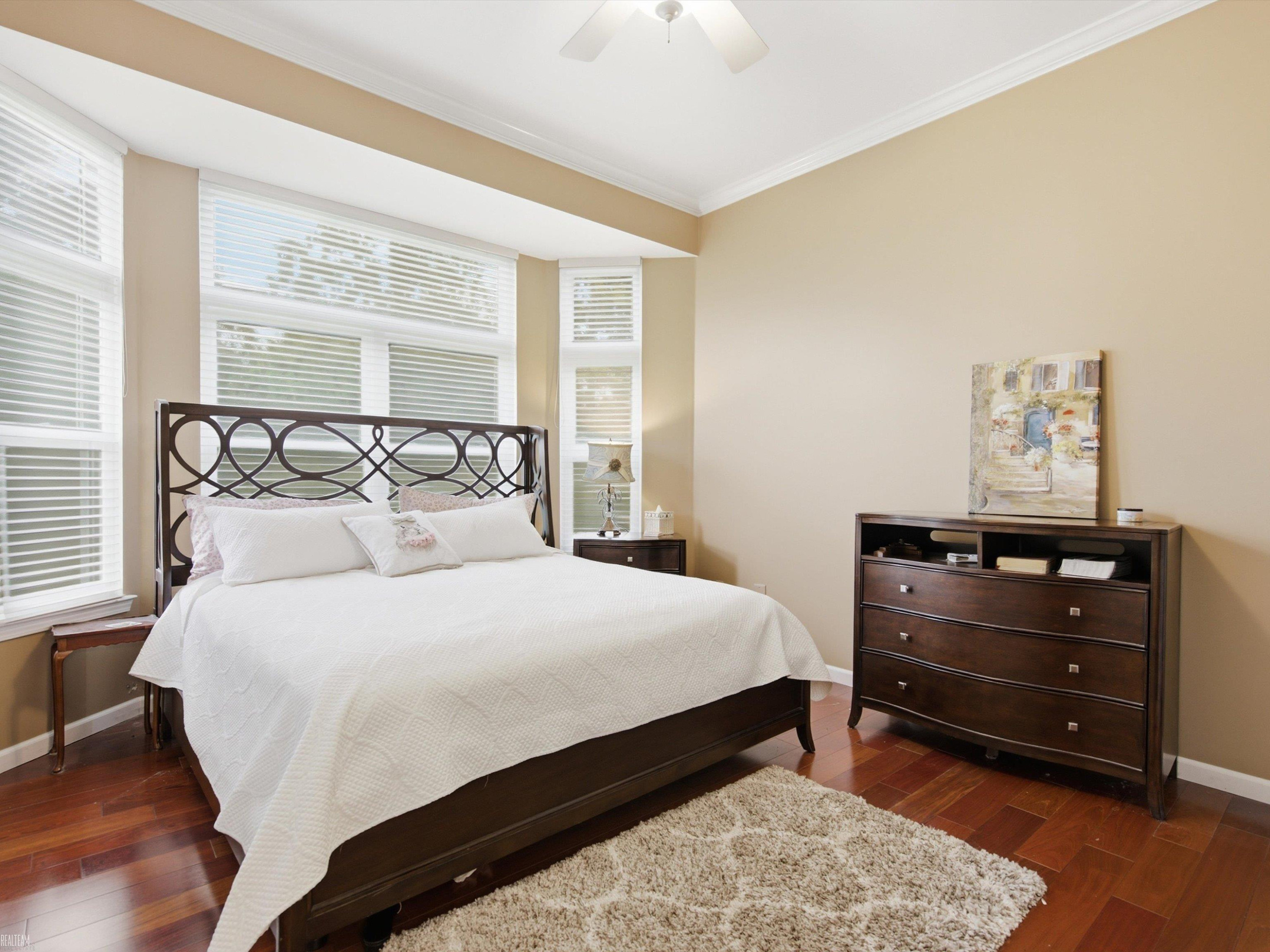 4652 Amberwood Court, MI 48306 — Photo 25