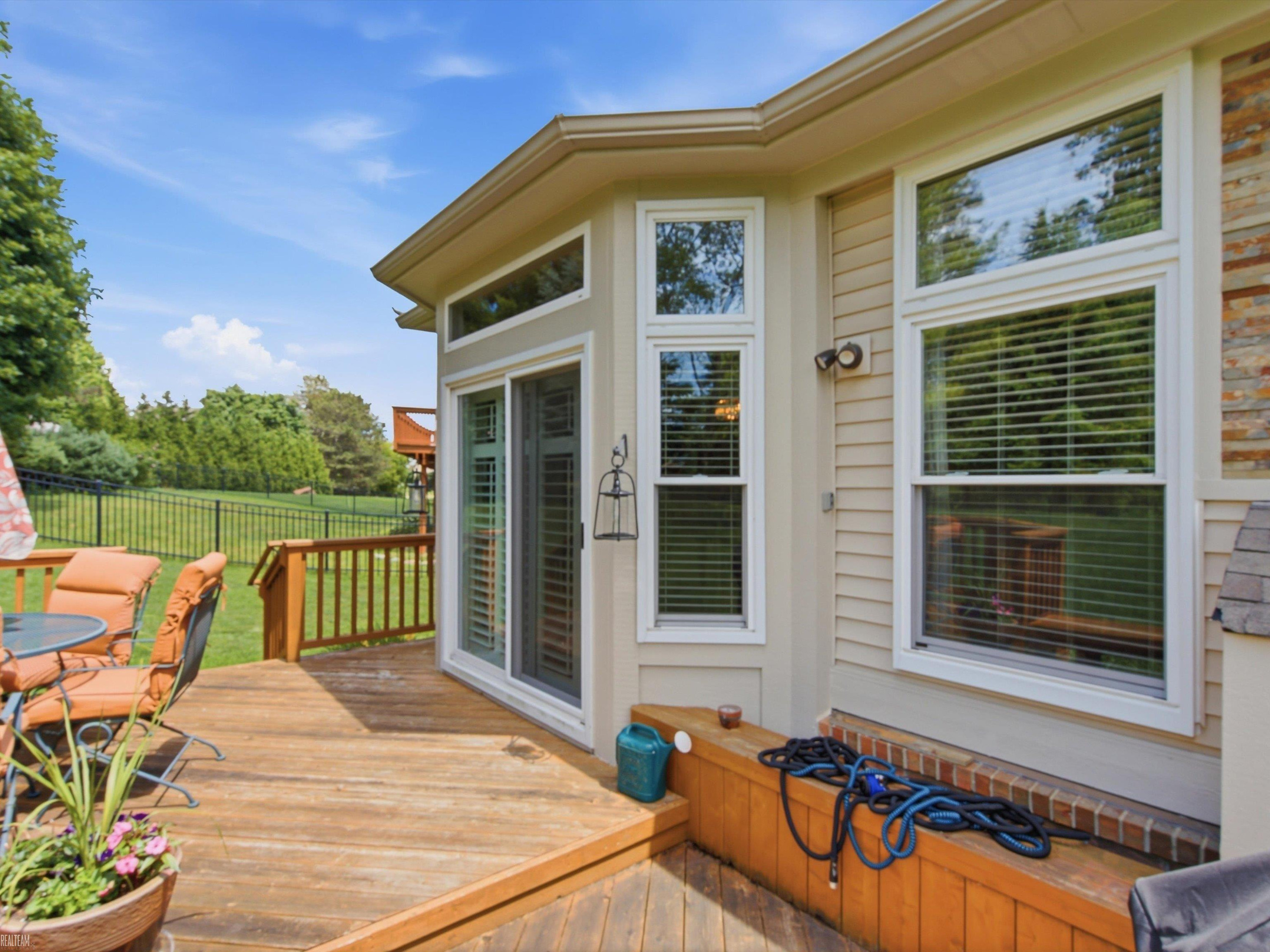 4652 Amberwood Court, MI 48306 — Photo 35