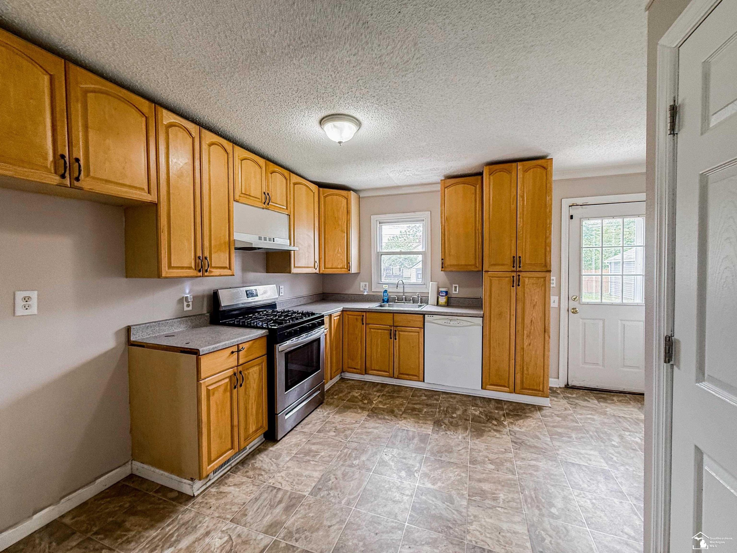 5932 Katherine Street, Taylor, MI 48180 — Photo 6