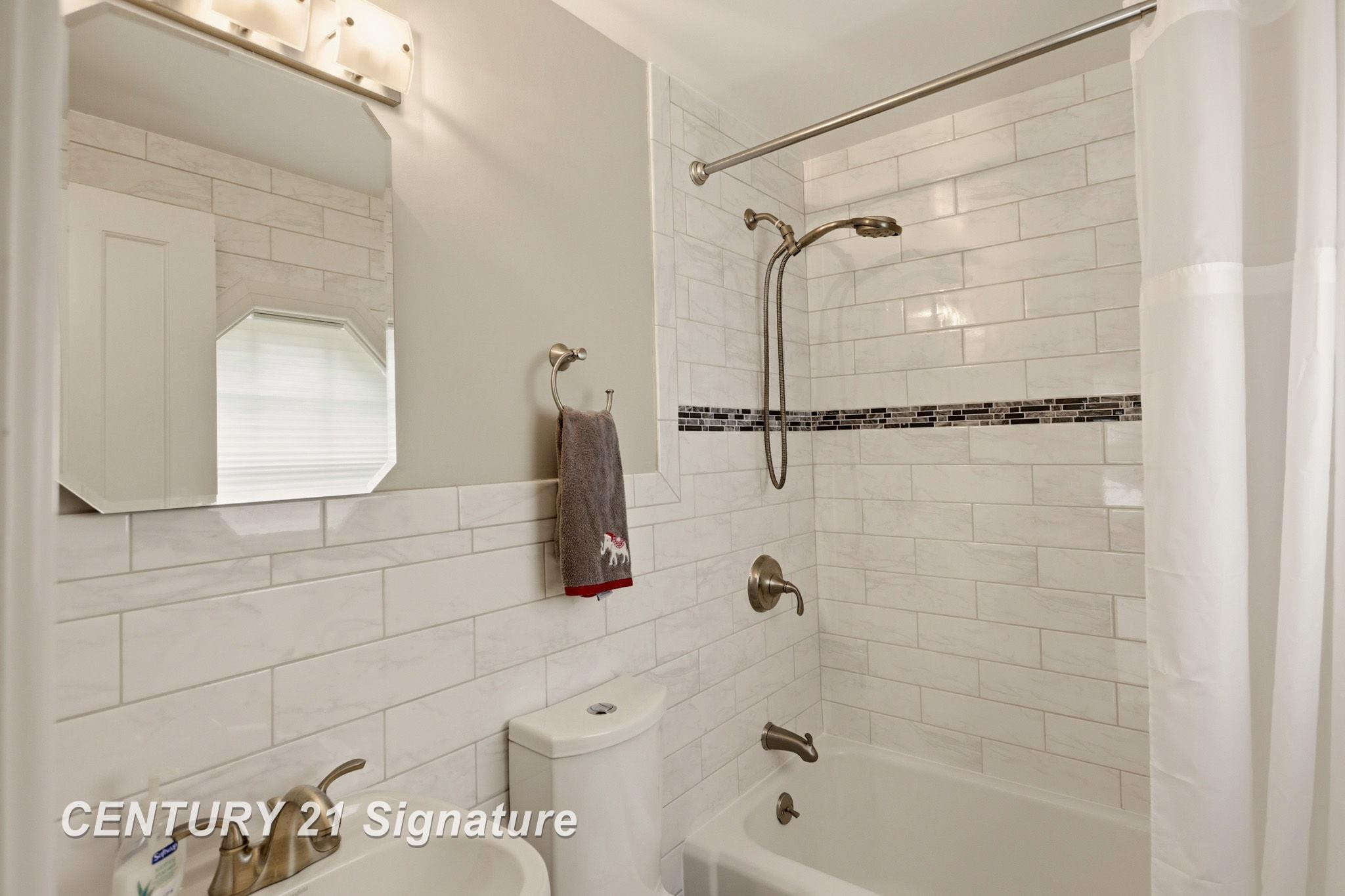 14 Edgewood Road, Saginaw, MI 48602 — Photo 43