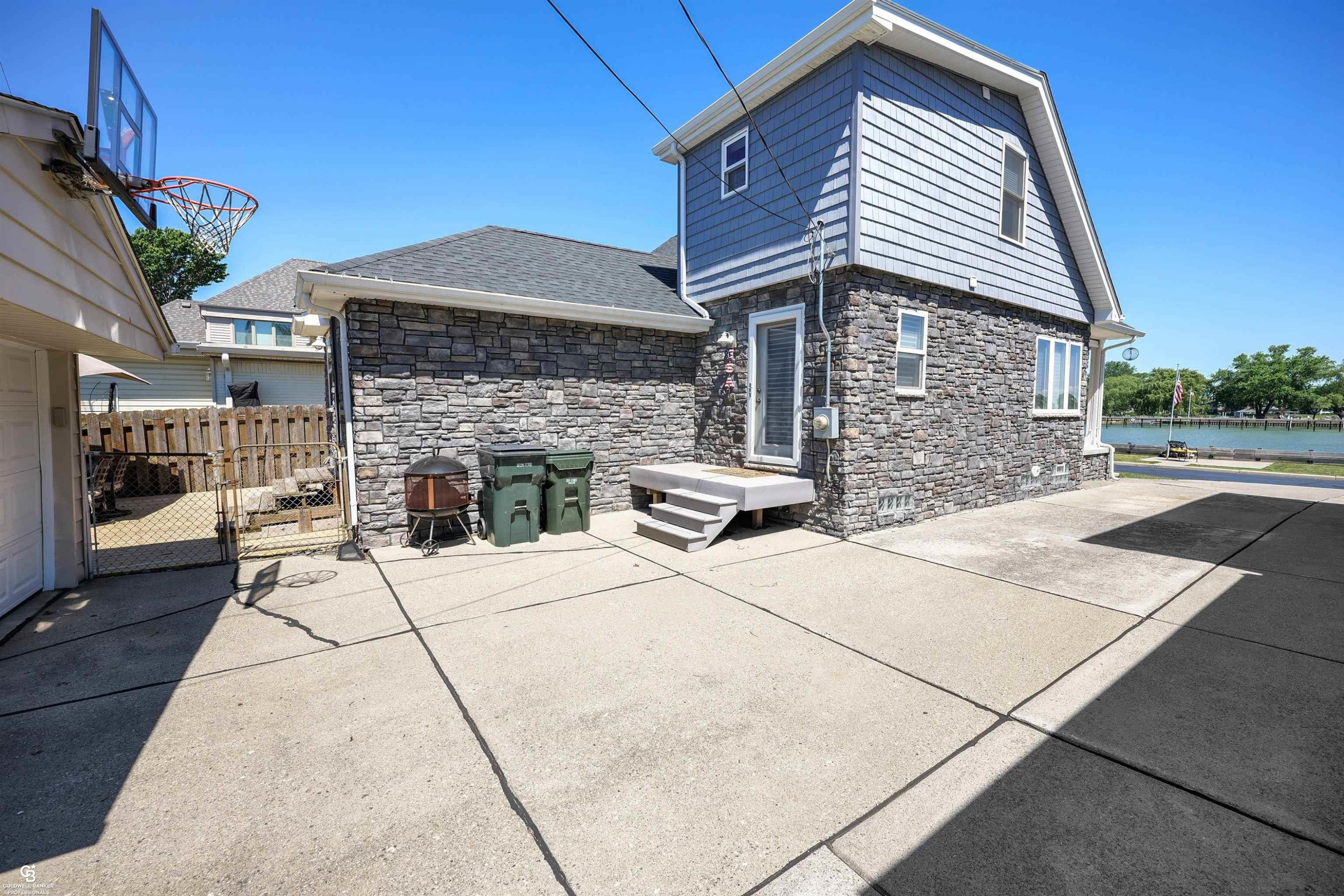 22640 Wildwood Street, Saint Clair Shores, MI 48081 — Photo 6