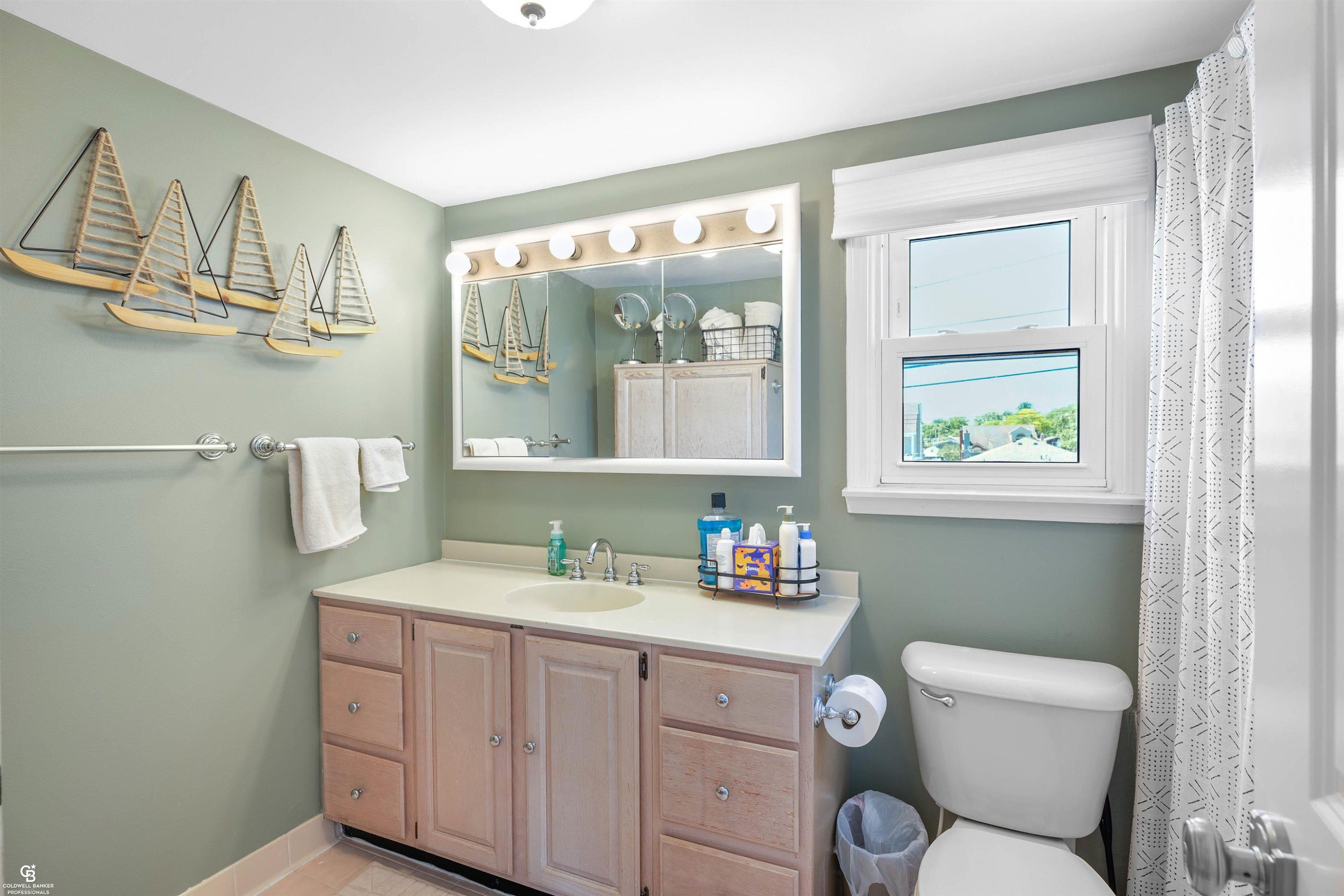 22640 Wildwood Street, Saint Clair Shores, MI 48081 — Photo 26