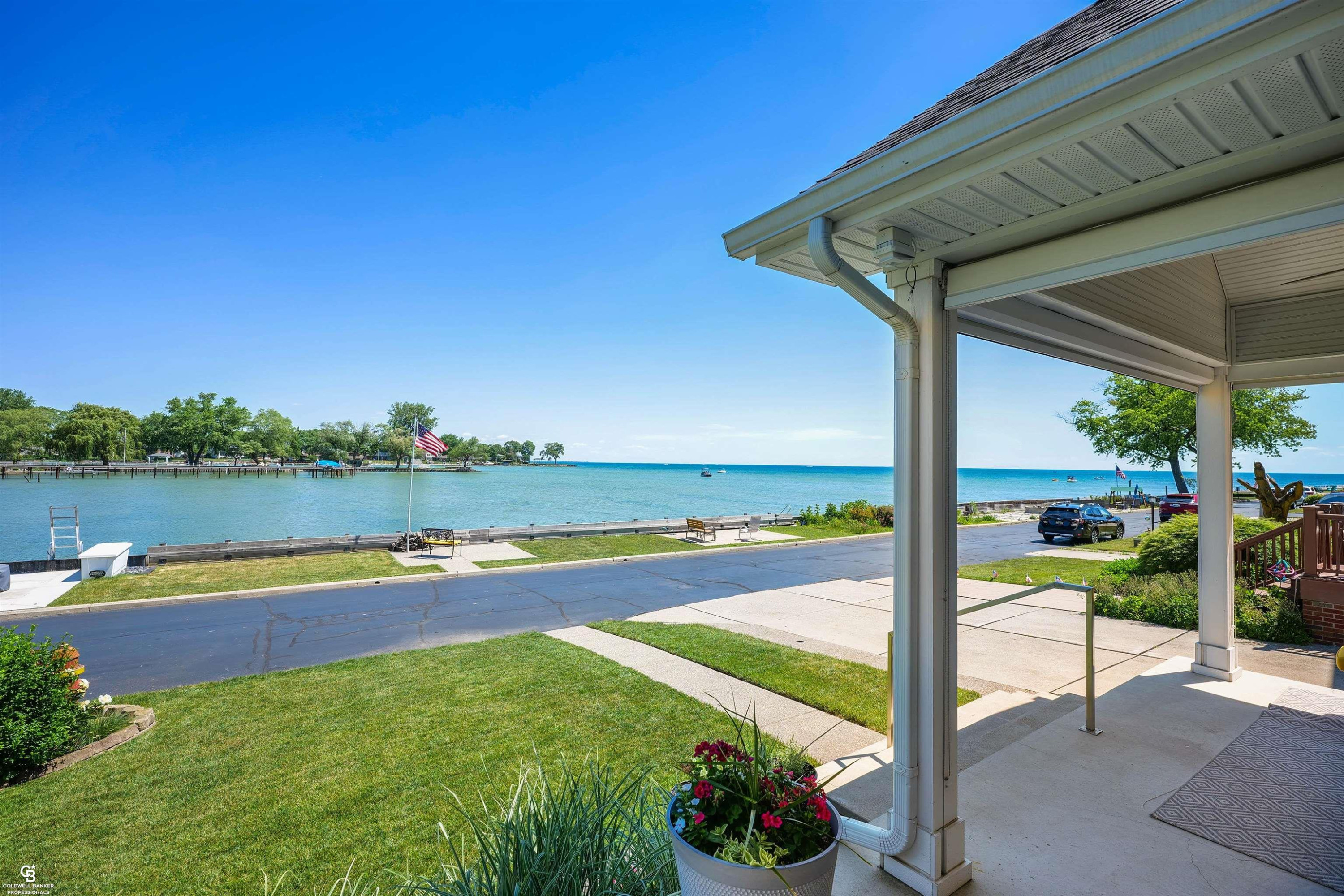 22640 Wildwood Street, Saint Clair Shores, MI 48081 — Photo 36