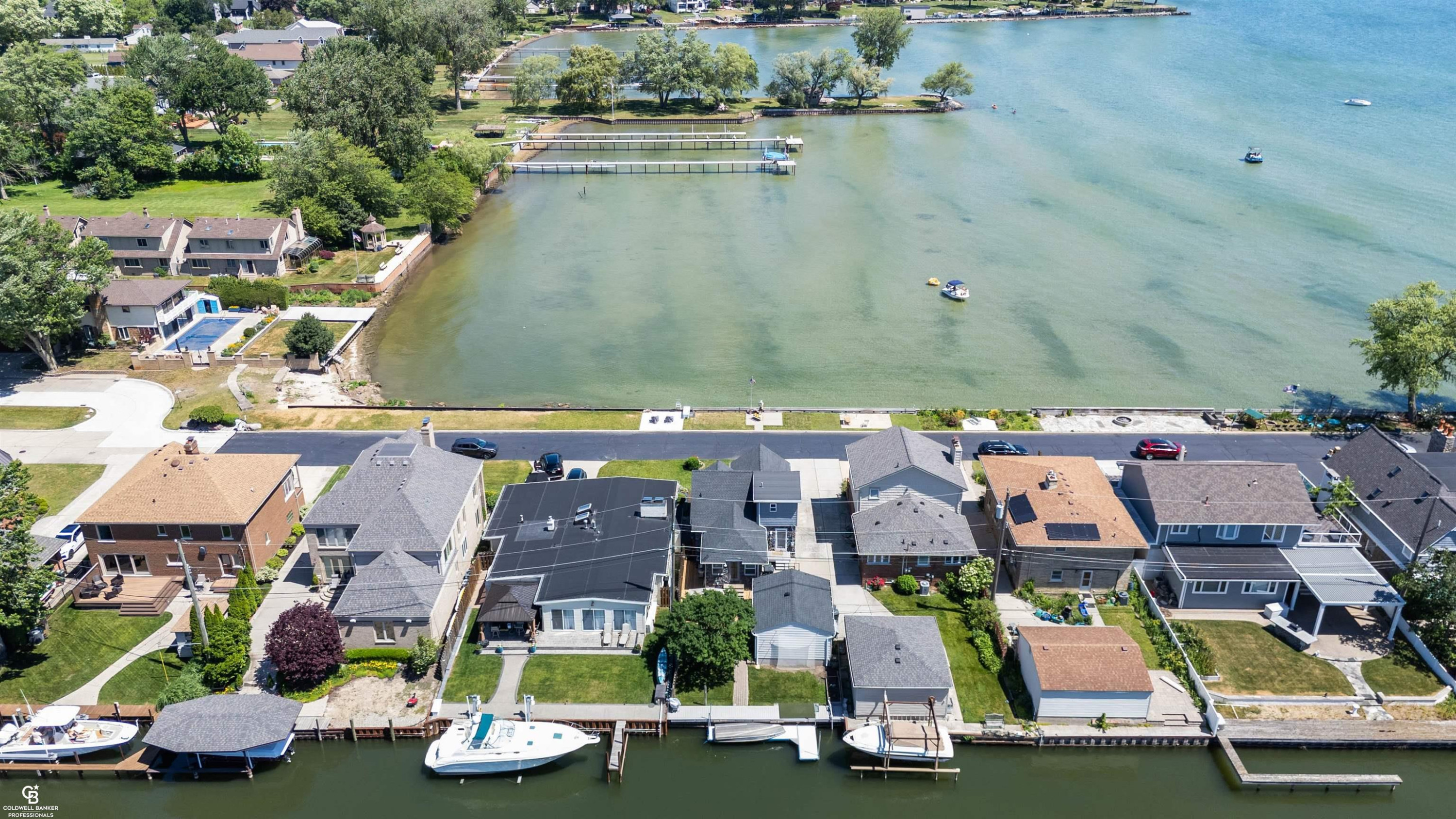 22640 Wildwood Street, Saint Clair Shores, MI 48081 — Photo 37