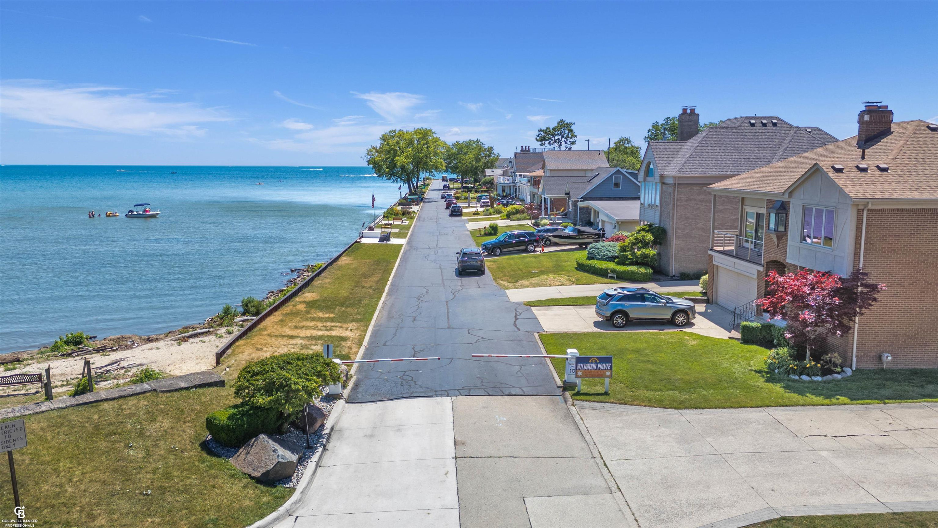 22640 Wildwood Street, Saint Clair Shores, MI 48081 — Photo 39
