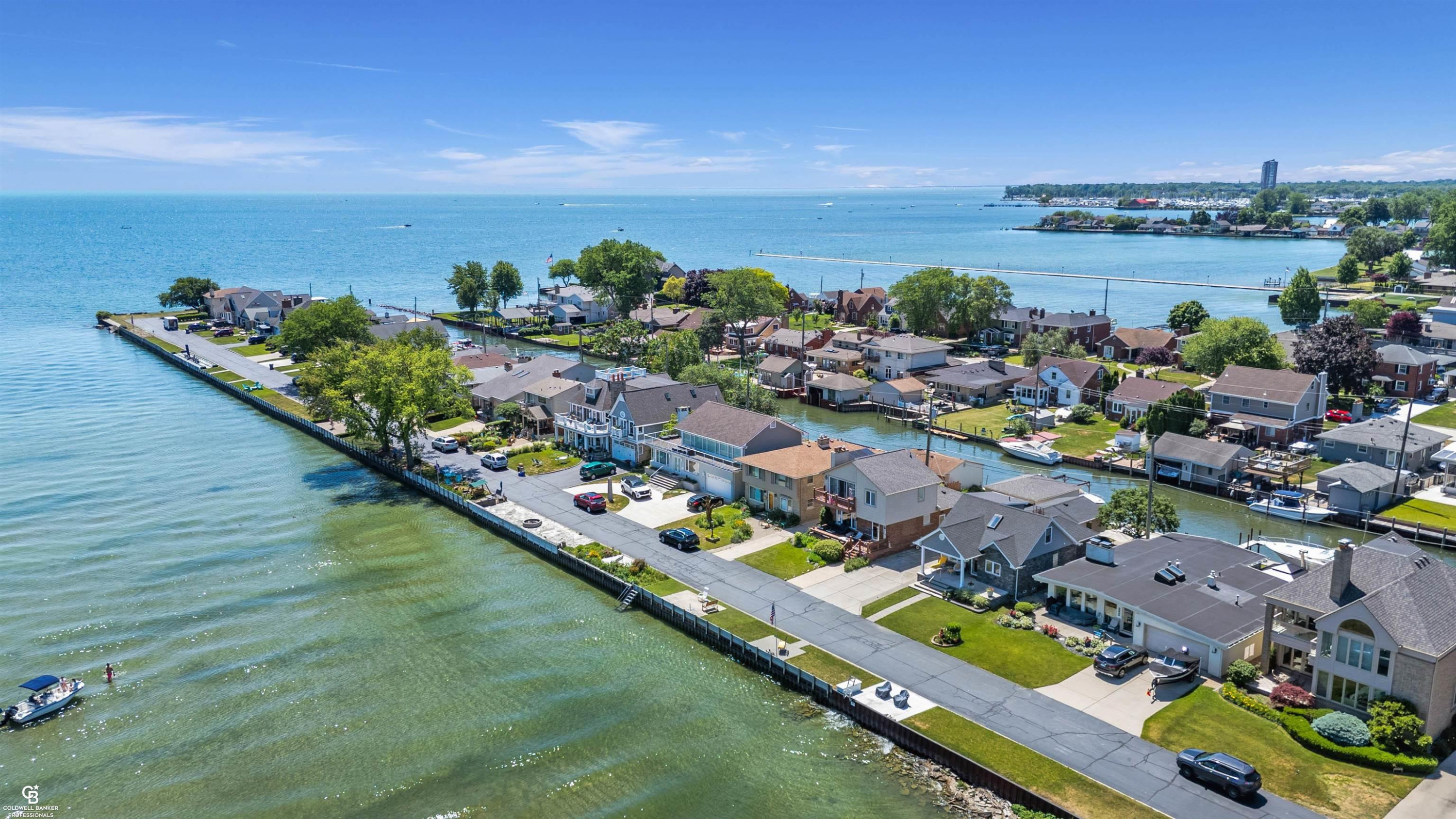 22640 Wildwood Street, Saint Clair Shores, MI 48081 — Photo 42