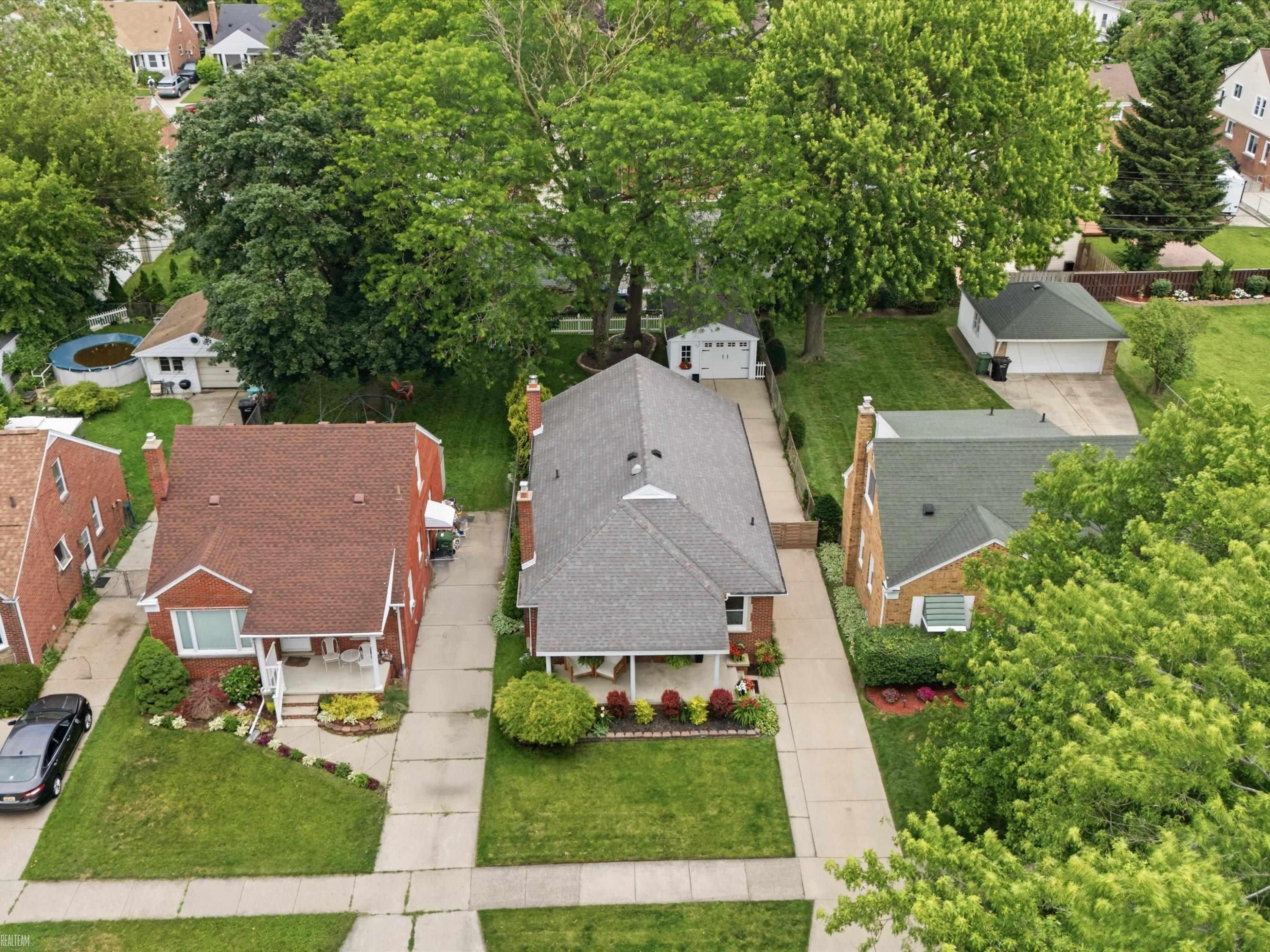 7829 Buckingham Avenue, Allen Park, MI 48101 — Photo 3