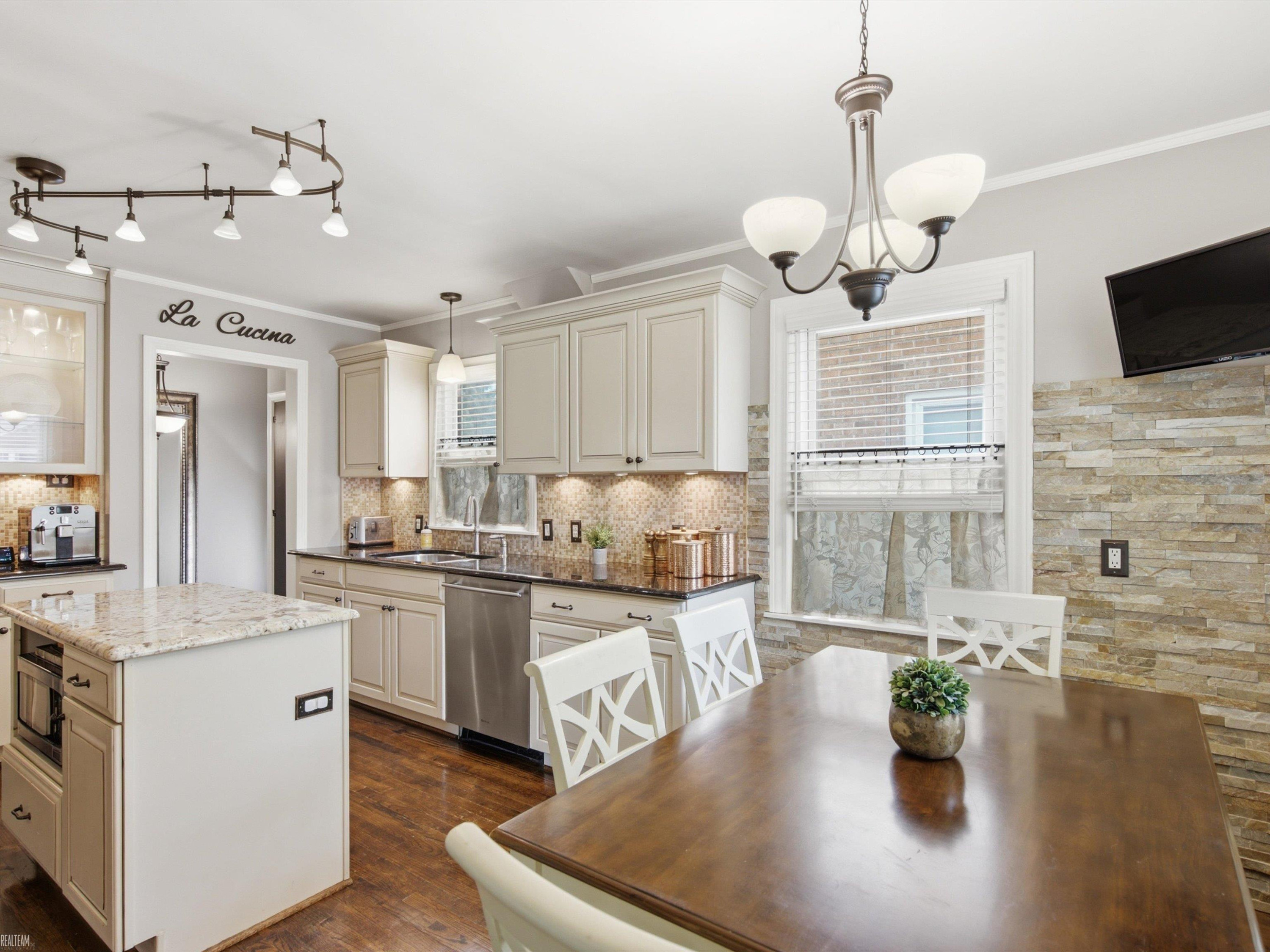 7829 Buckingham Avenue, Allen Park, MI 48101 — Photo 8